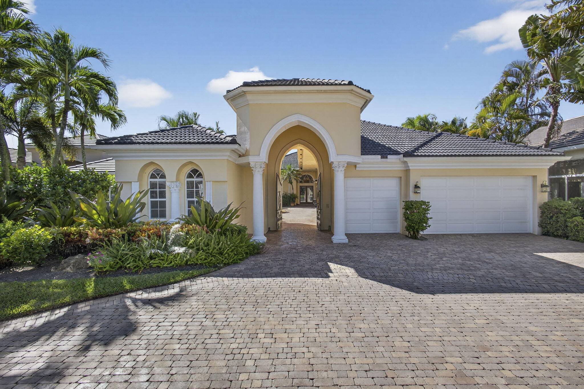 Palm Beach Gardens, FL 33418,213 Coconut Key DR