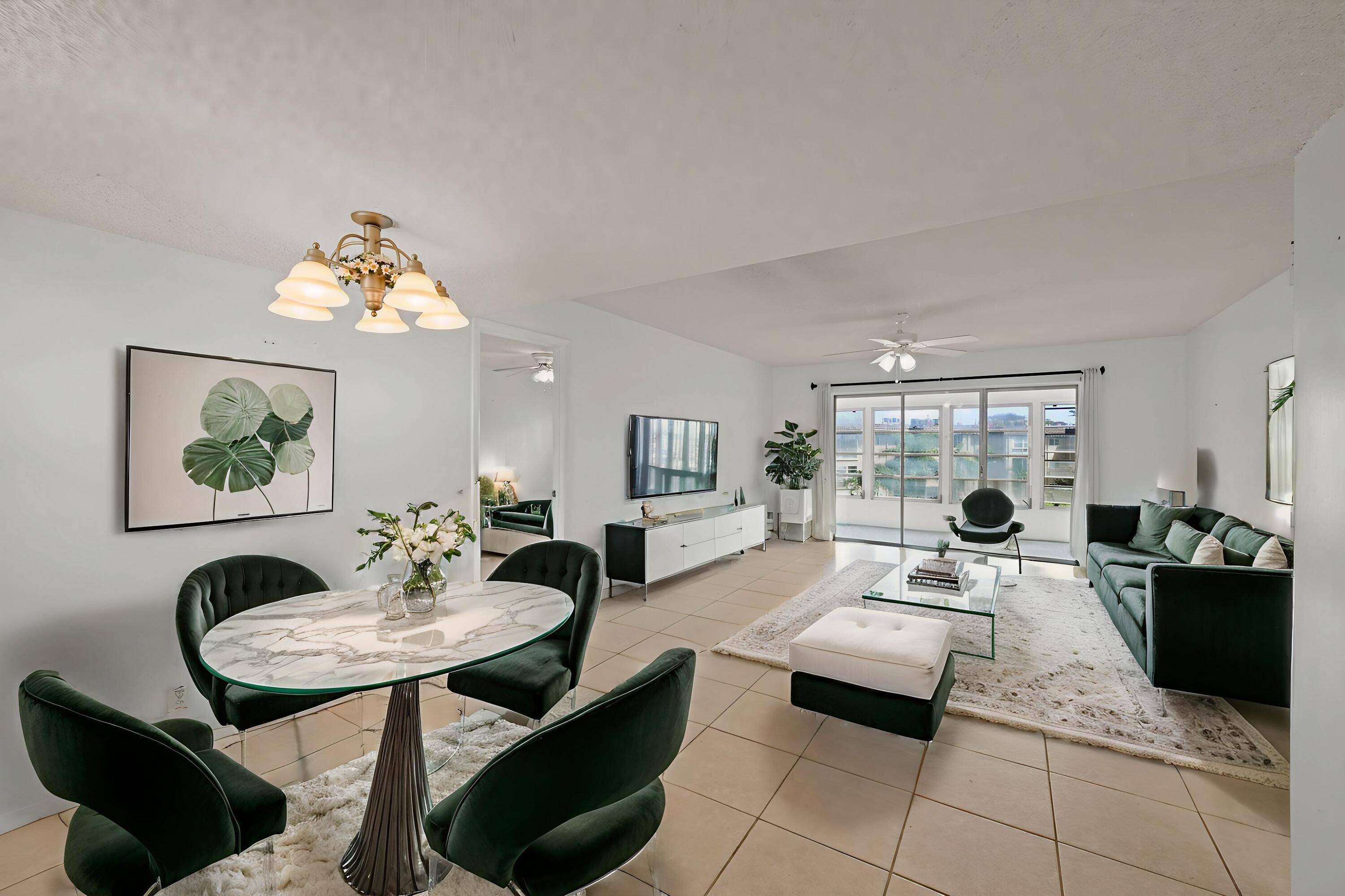 Palm Springs, FL 33461,715 Lori DR 307