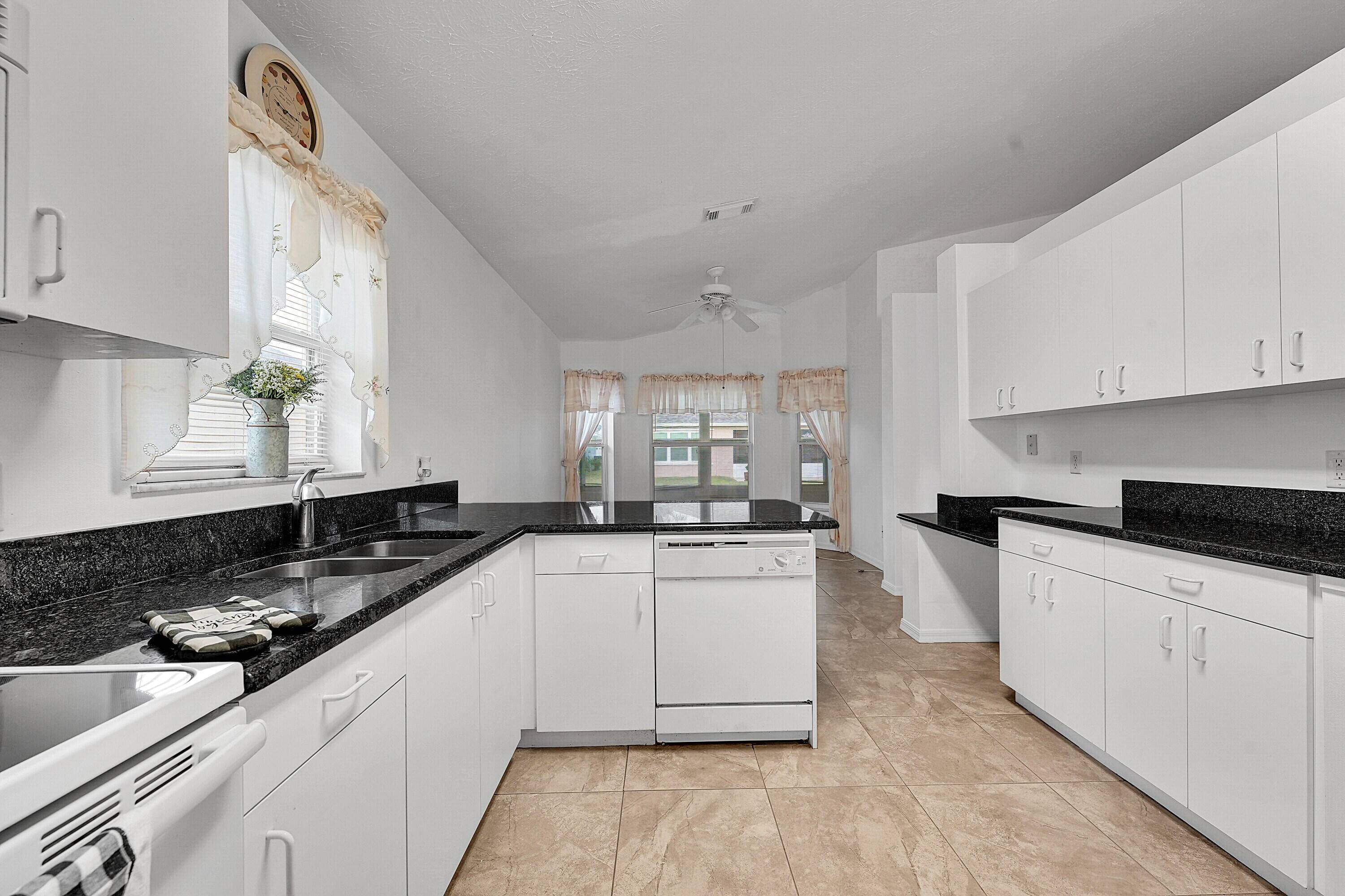 Fort Pierce, FL 34951,6625 Alheli CT