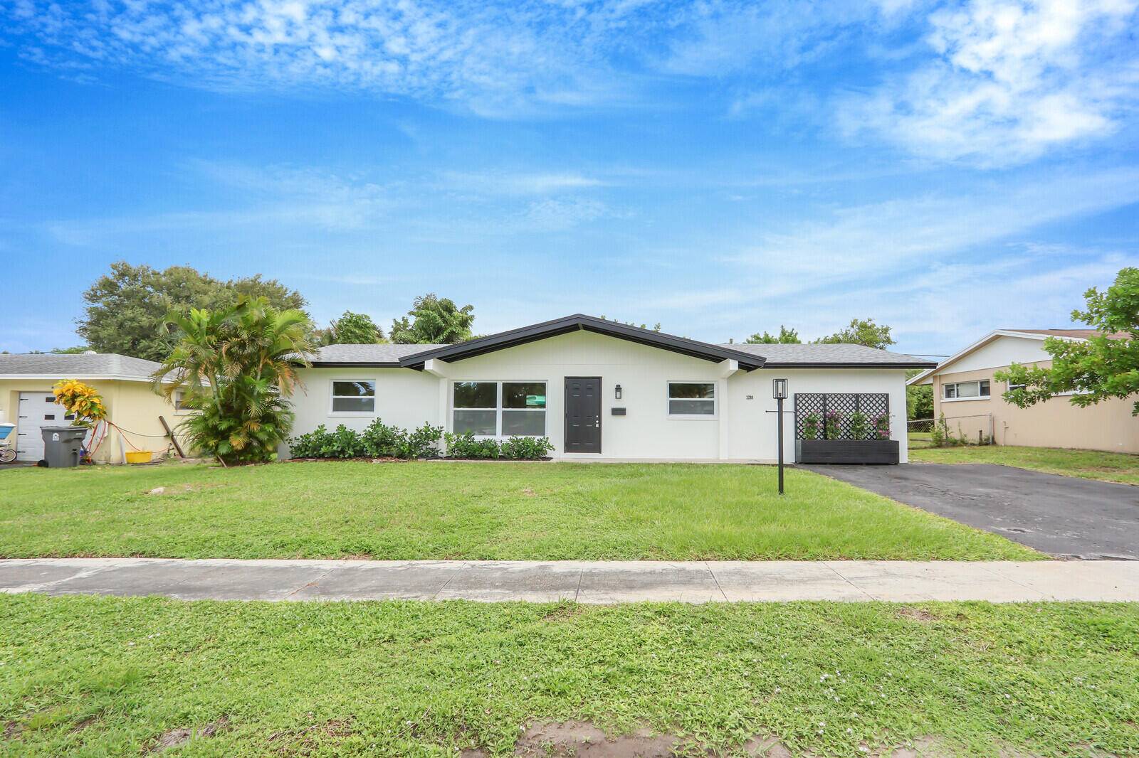 Palm Beach Gardens, FL 33410,3288 Bermuda RD