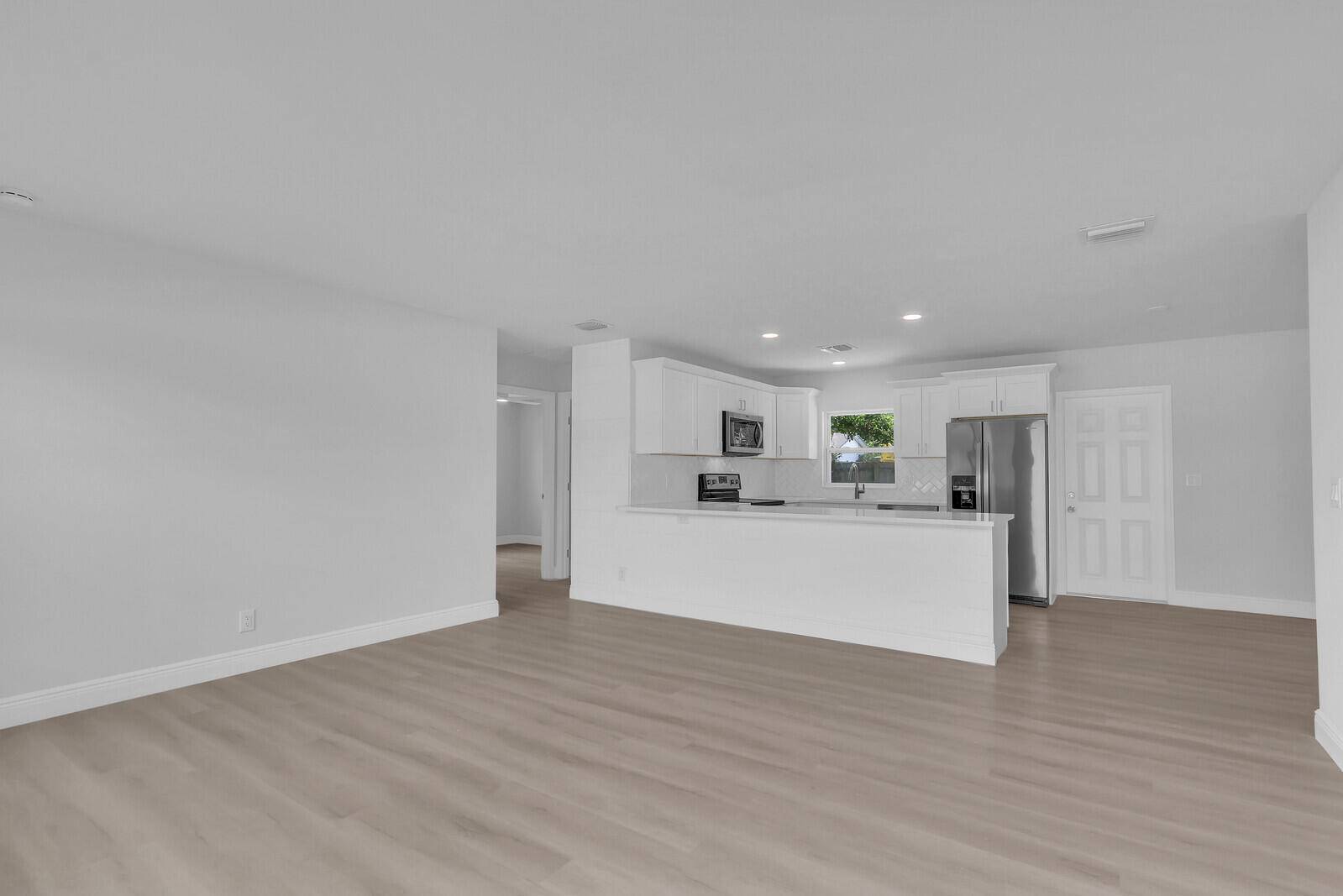 Palm Beach Gardens, FL 33410,3288 Bermuda RD