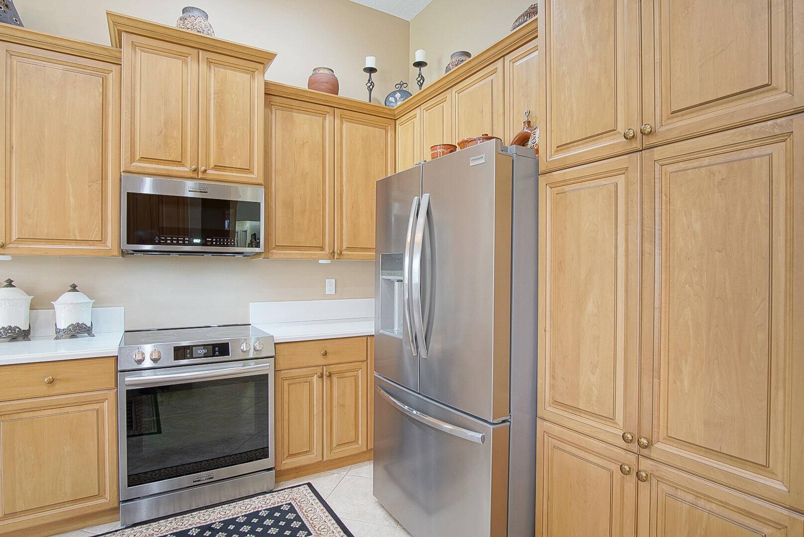 Port Saint Lucie, FL 34986,509 NW Blue Lake DR