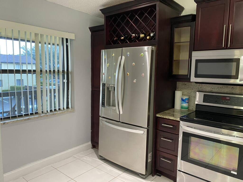 Lake Worth, FL 33467,4711 E Lucerne Lakes BLVD 204
