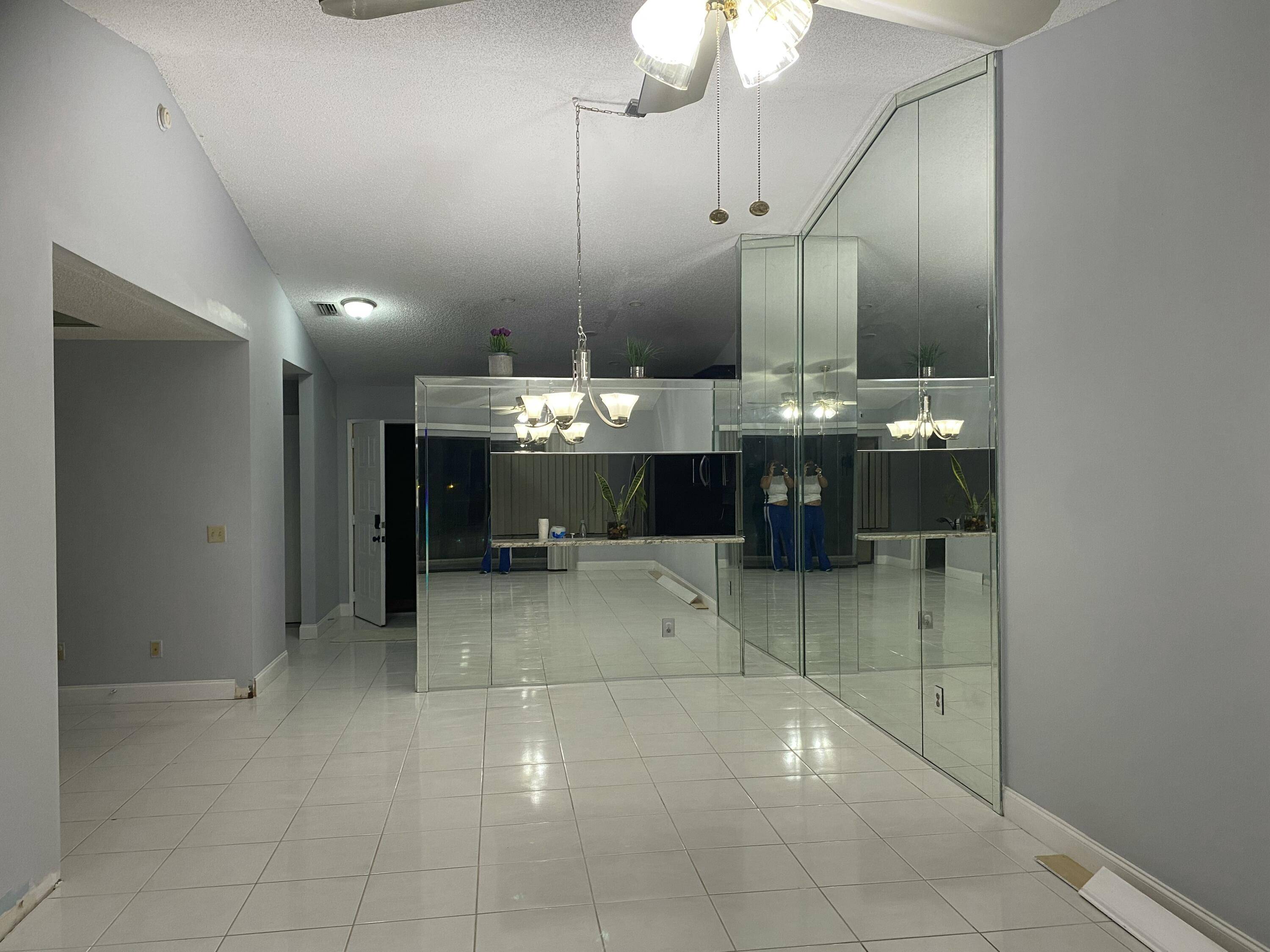 Lake Worth, FL 33467,4711 E Lucerne Lakes BLVD 204