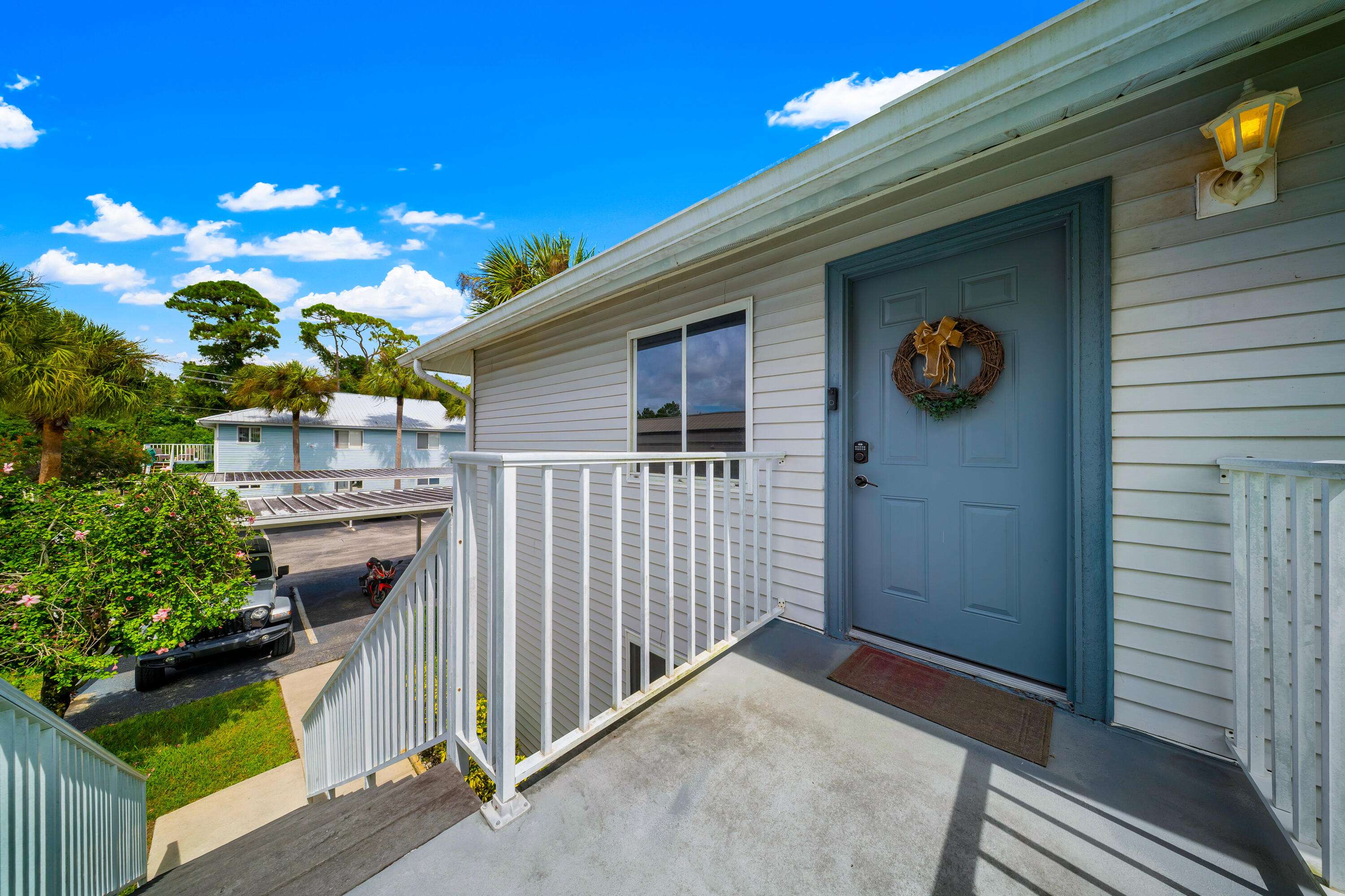 Port Saint Lucie, FL 34952,197 SE Village DR 197