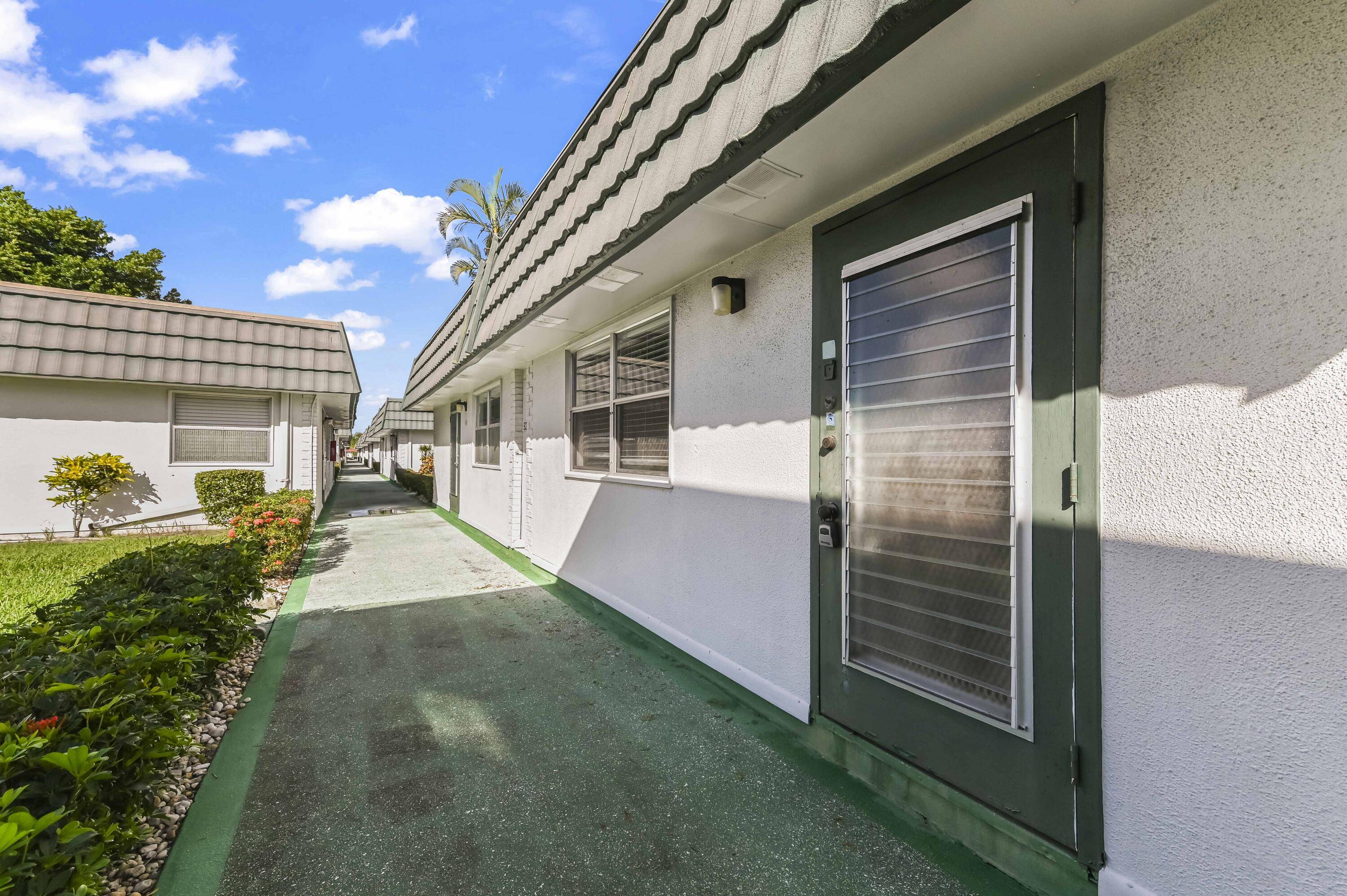 Delray Beach, FL 33446,51 Waterford C