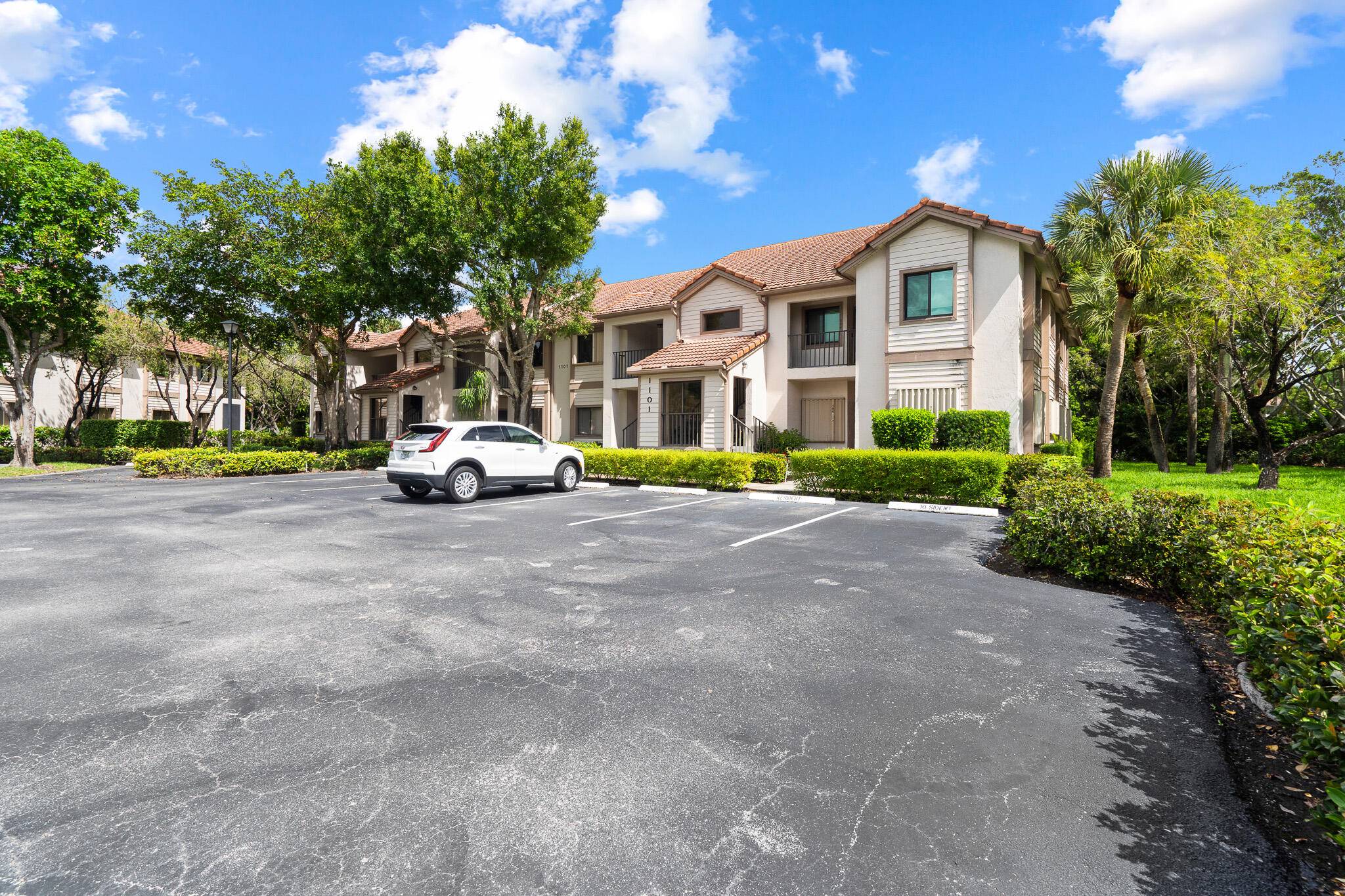 Palm Beach Gardens, FL 33418,1101 Duncan CIR 102