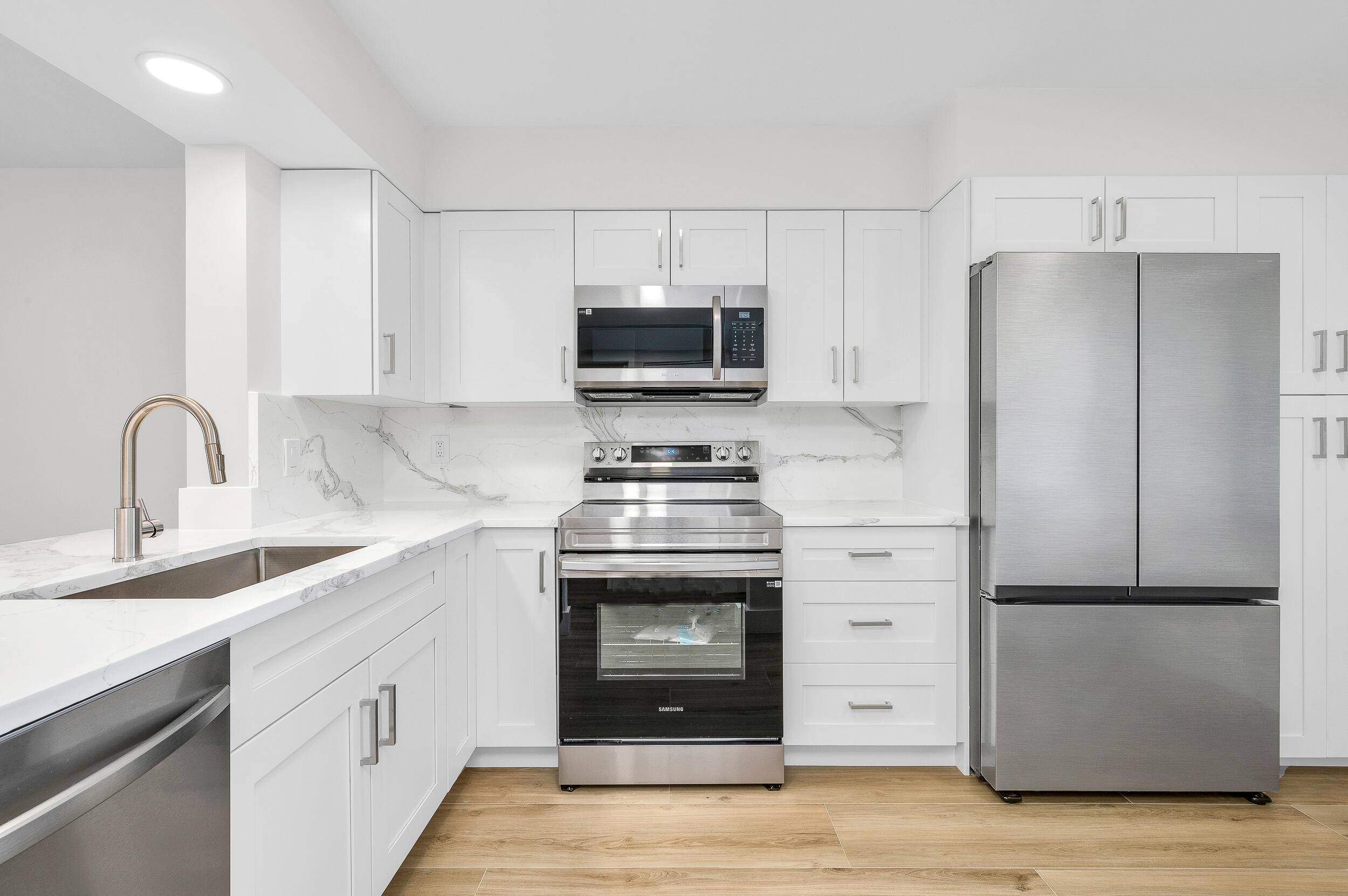 Delray Beach, FL 33446,7290 Kinghurst DR 301