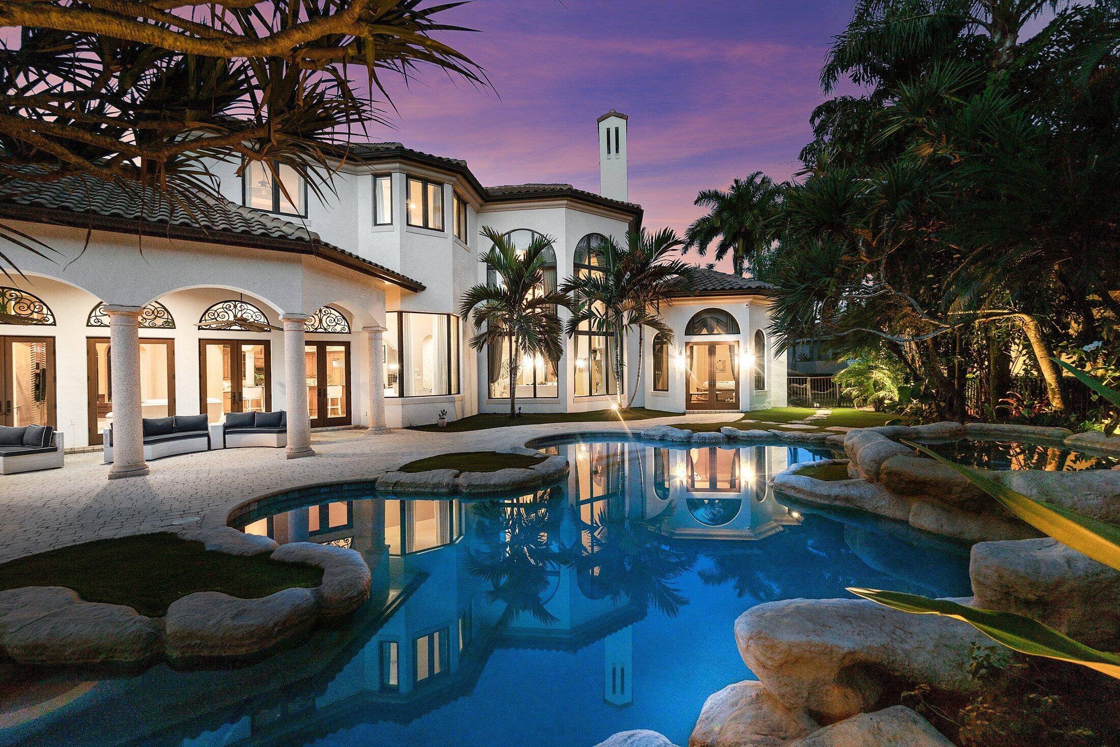 Palm Beach Gardens, FL 33418,207 Grand Pointe DR