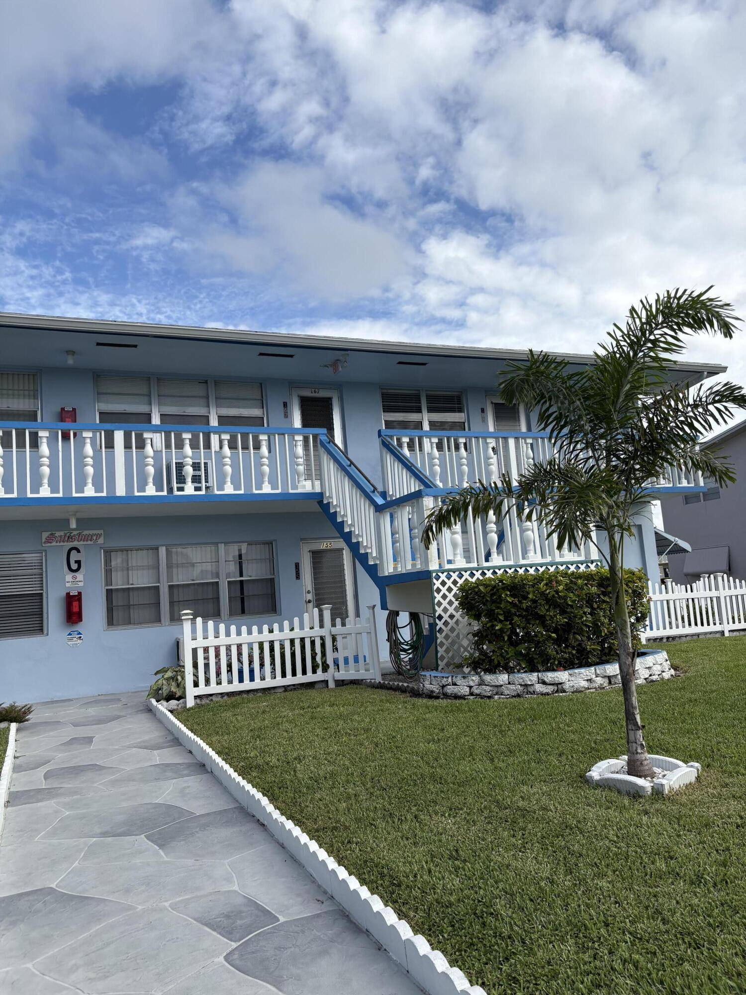 West Palm Beach, FL 33417,168 Salisbury G