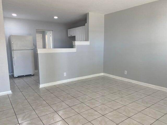 West Palm Beach, FL 33407,520 52nd ST
