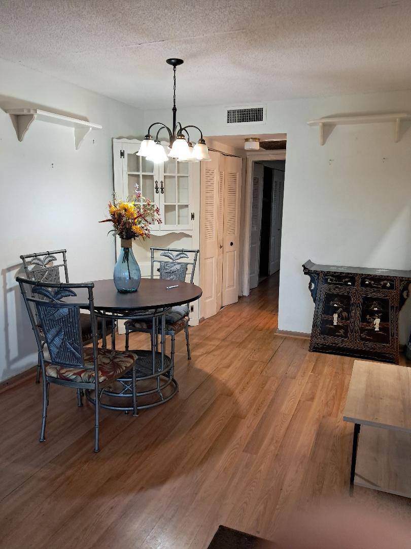 West Palm Beach, FL 33417,168 Andover G