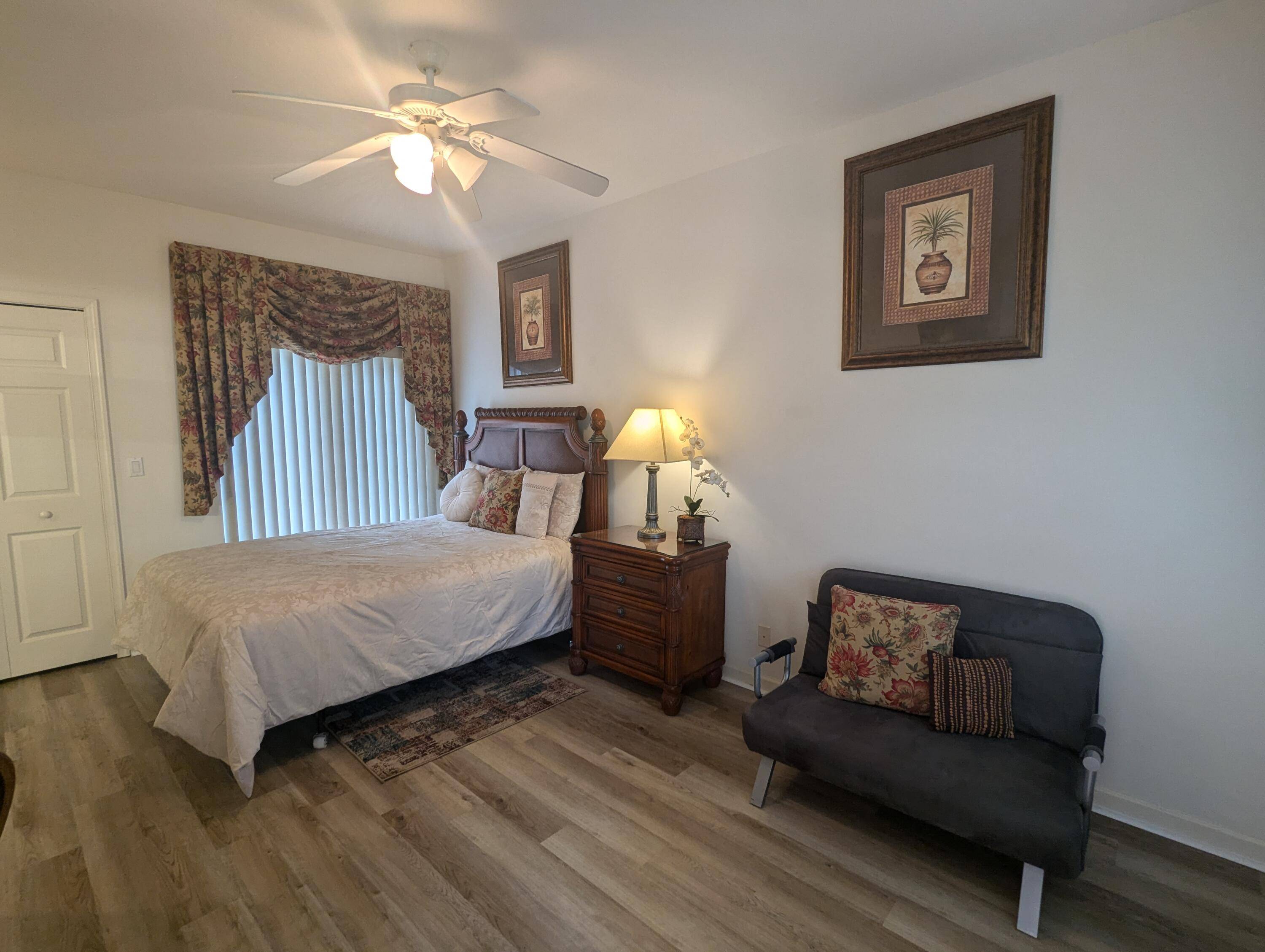 Port Saint Lucie, FL 34986,8339 Mulligan CIR B