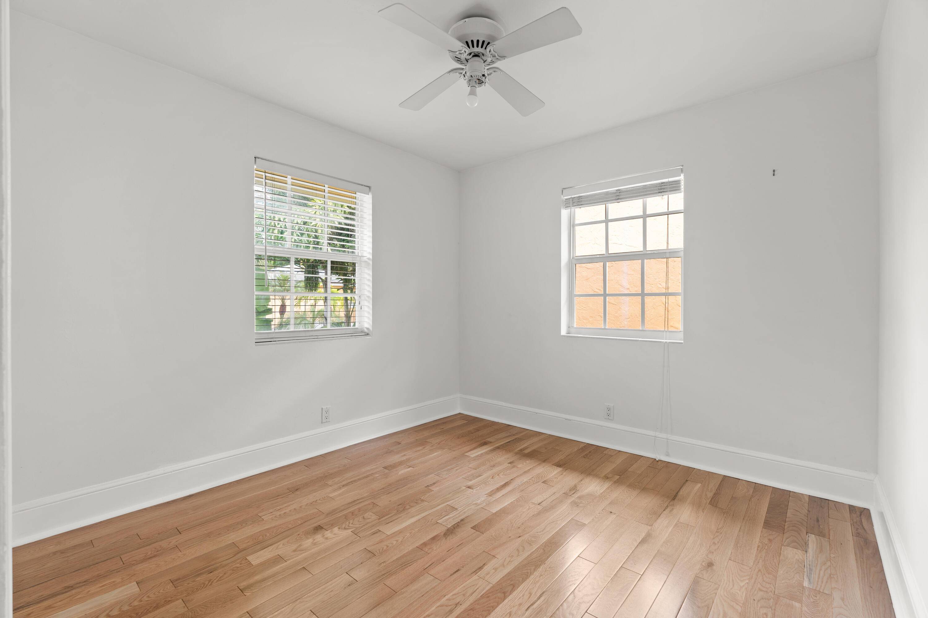 Palm Beach, FL 33480,223 Park AVE 2