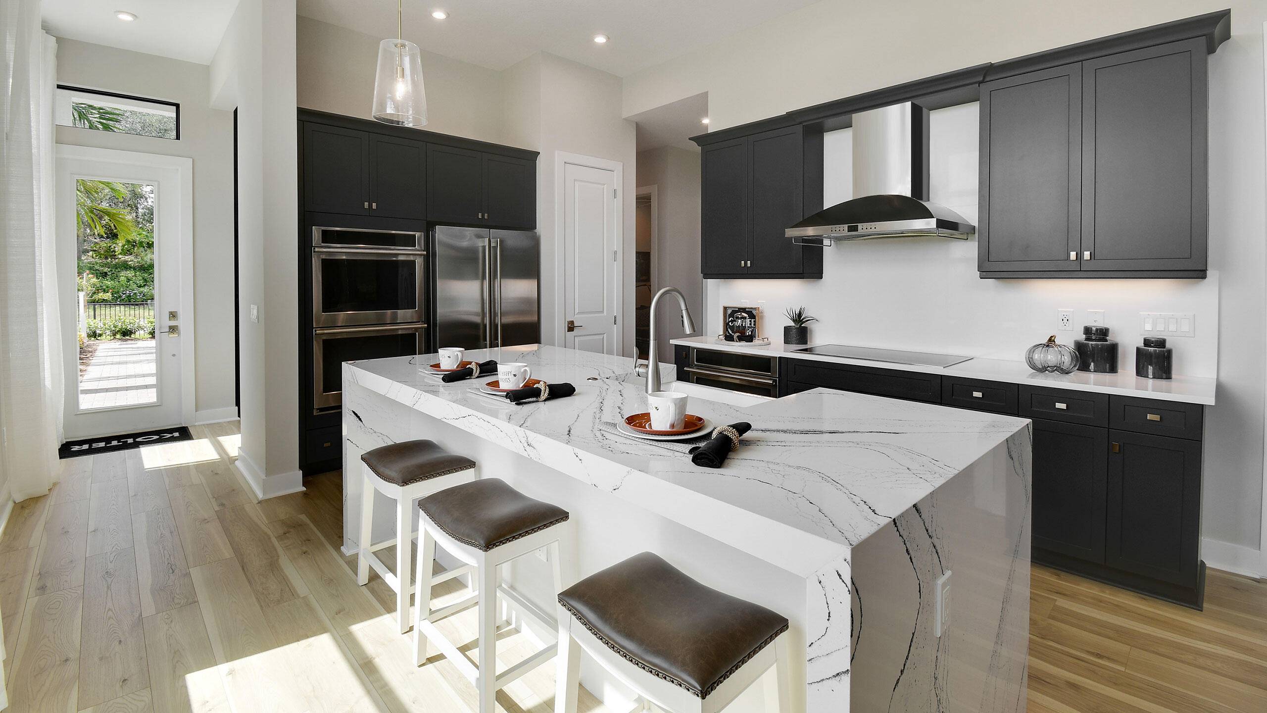 Port Saint Lucie, FL 34983,233 SE Via Sangro