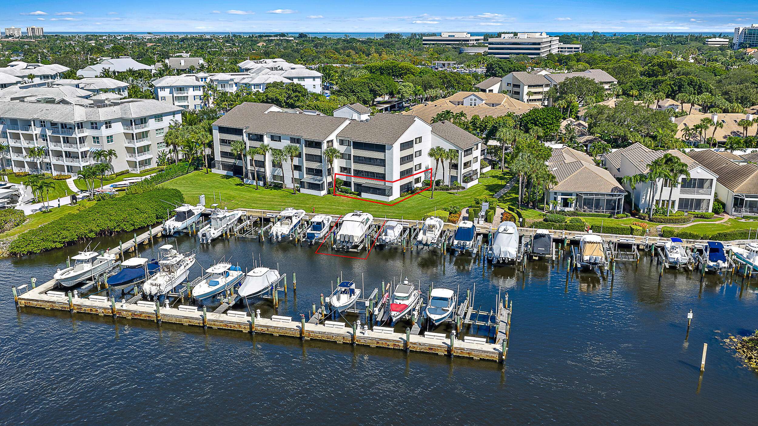 Juno Beach, FL 33408,0 Oak Harbour DR D-10