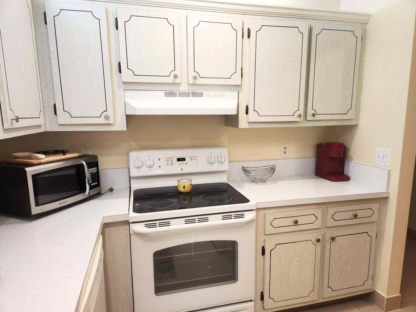 Delray Beach, FL 33445,2920 SW 15th ST 202