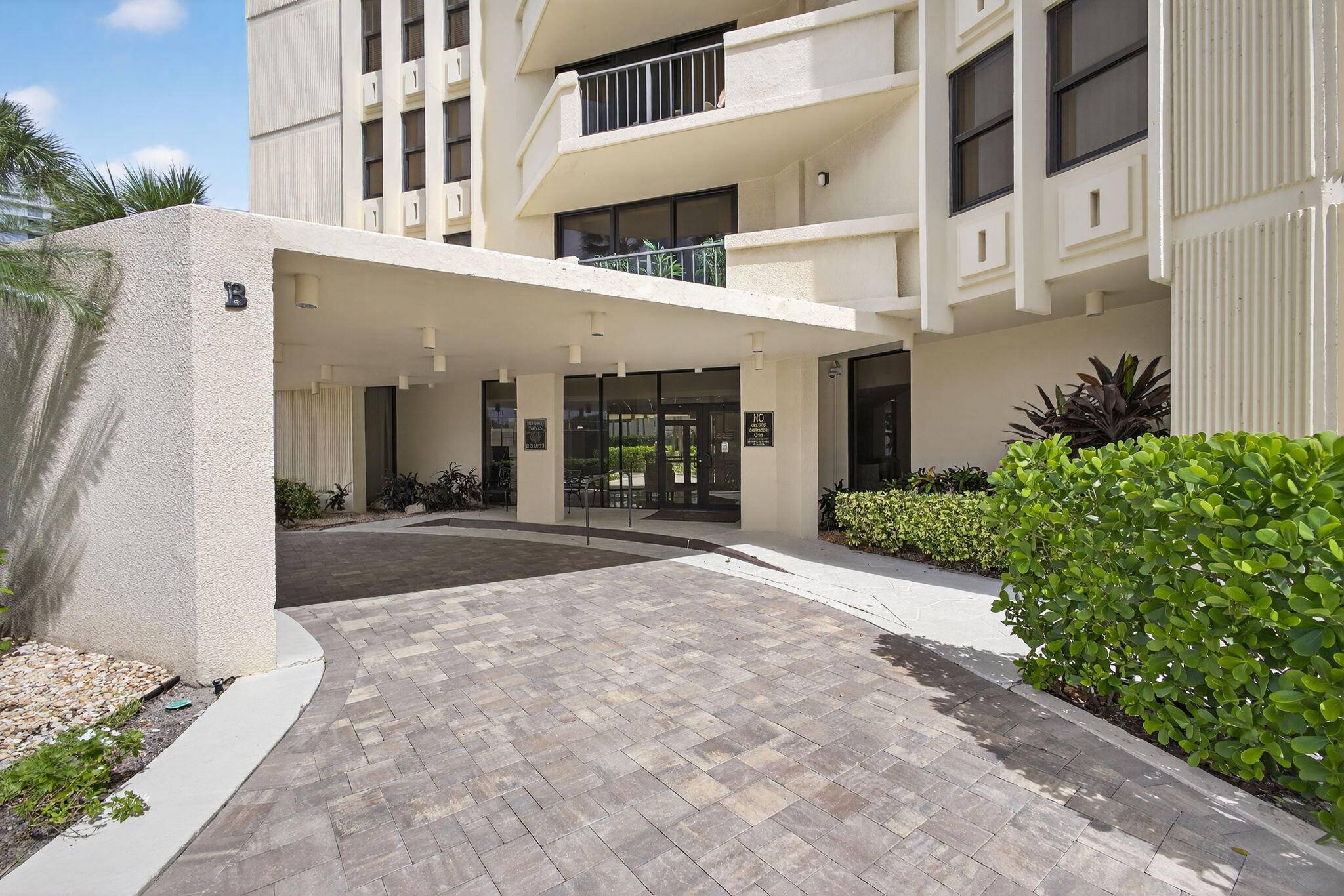 Singer Island, FL 33404,2800 N Ocean DR B-12a