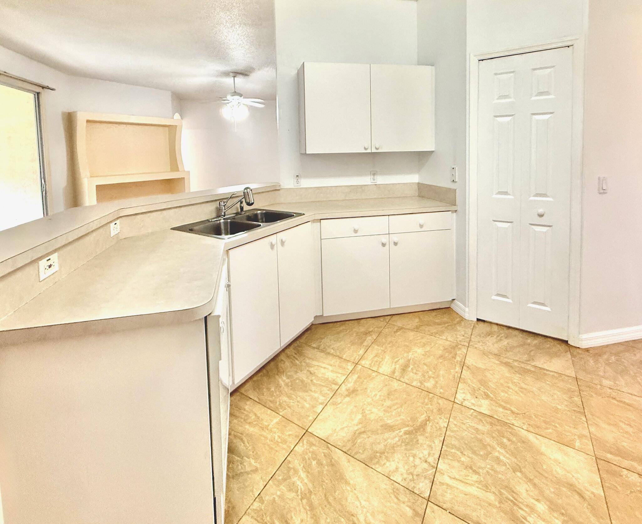 Port Saint Lucie, FL 34984,332 SW Glenwood DR