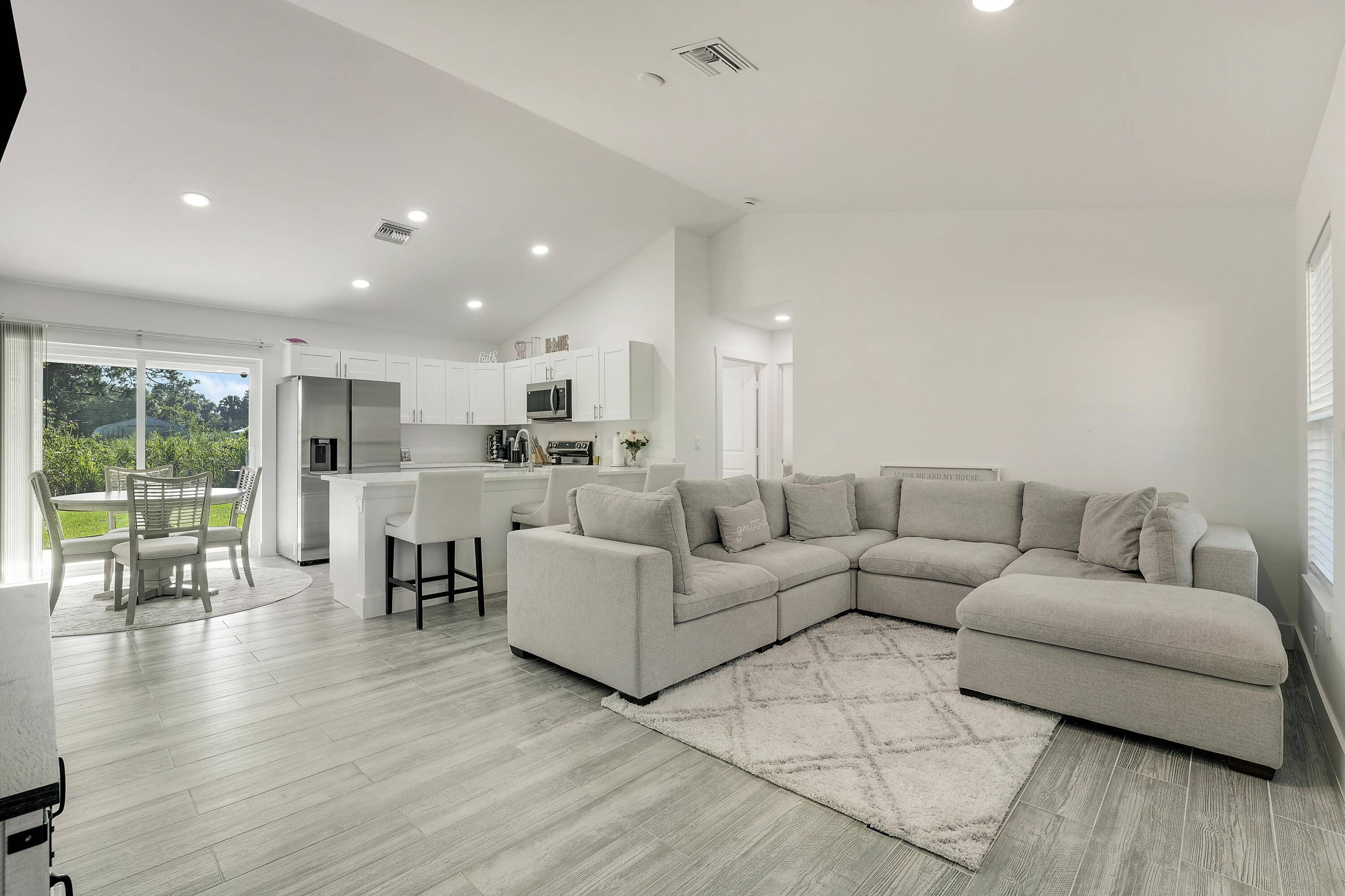 Okeechobee, FL 34972,2532 NW 34th AVE