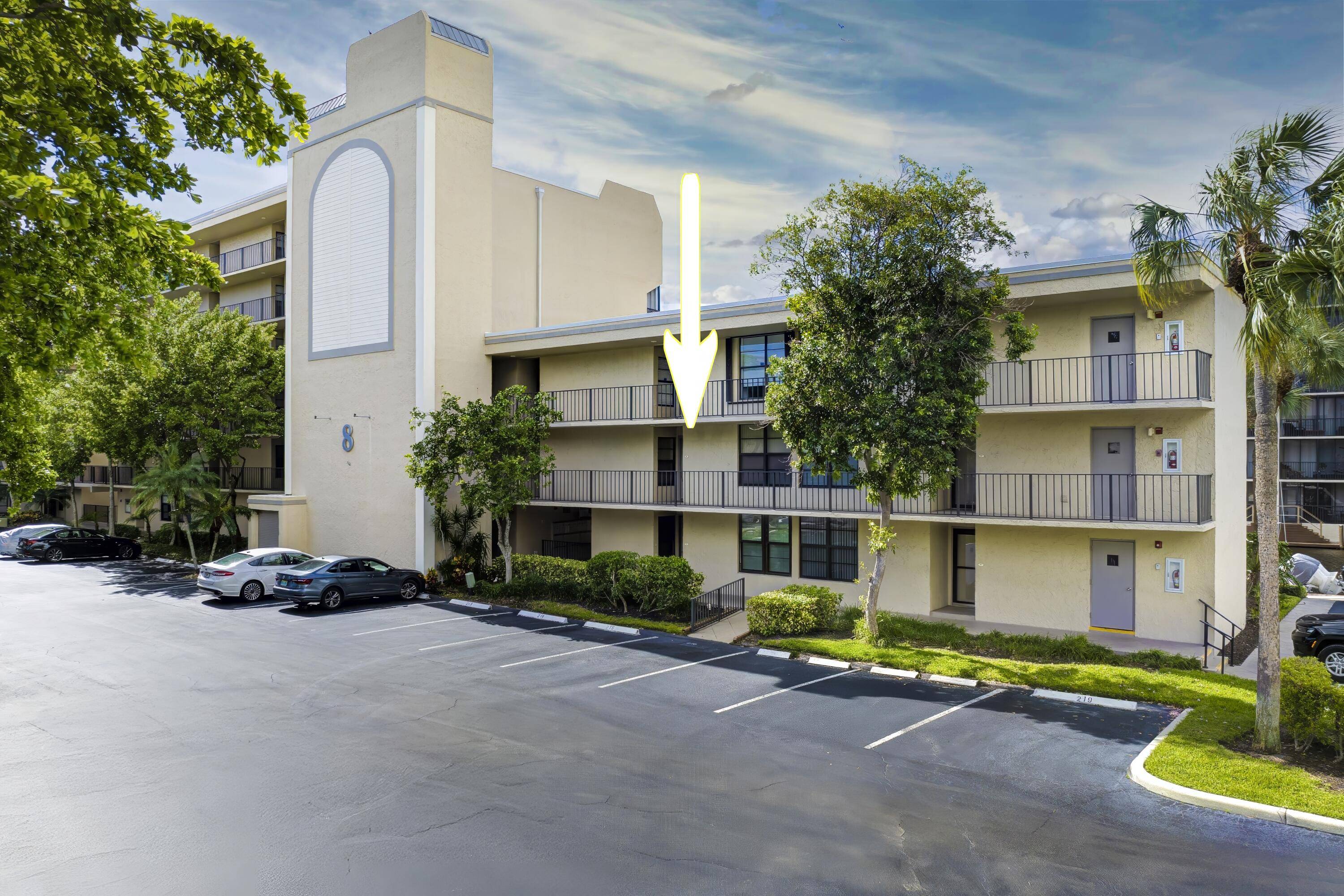 Boca Raton, FL 33432,8 Royal Palm WAY 2050