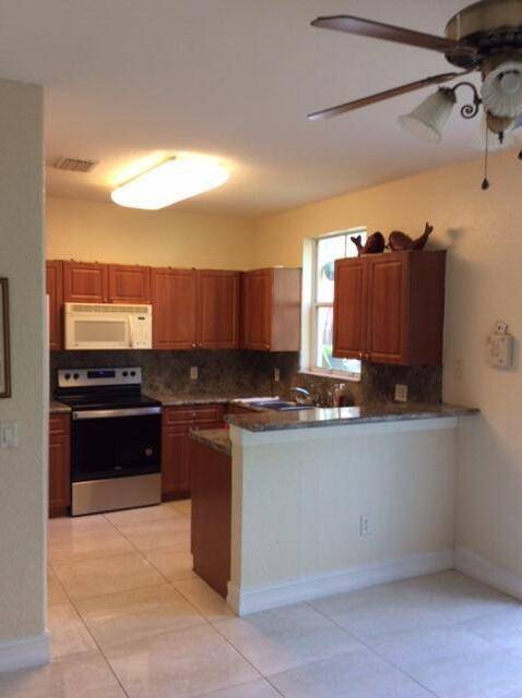 Royal Palm Beach, FL 33414,2279 Shoma DR