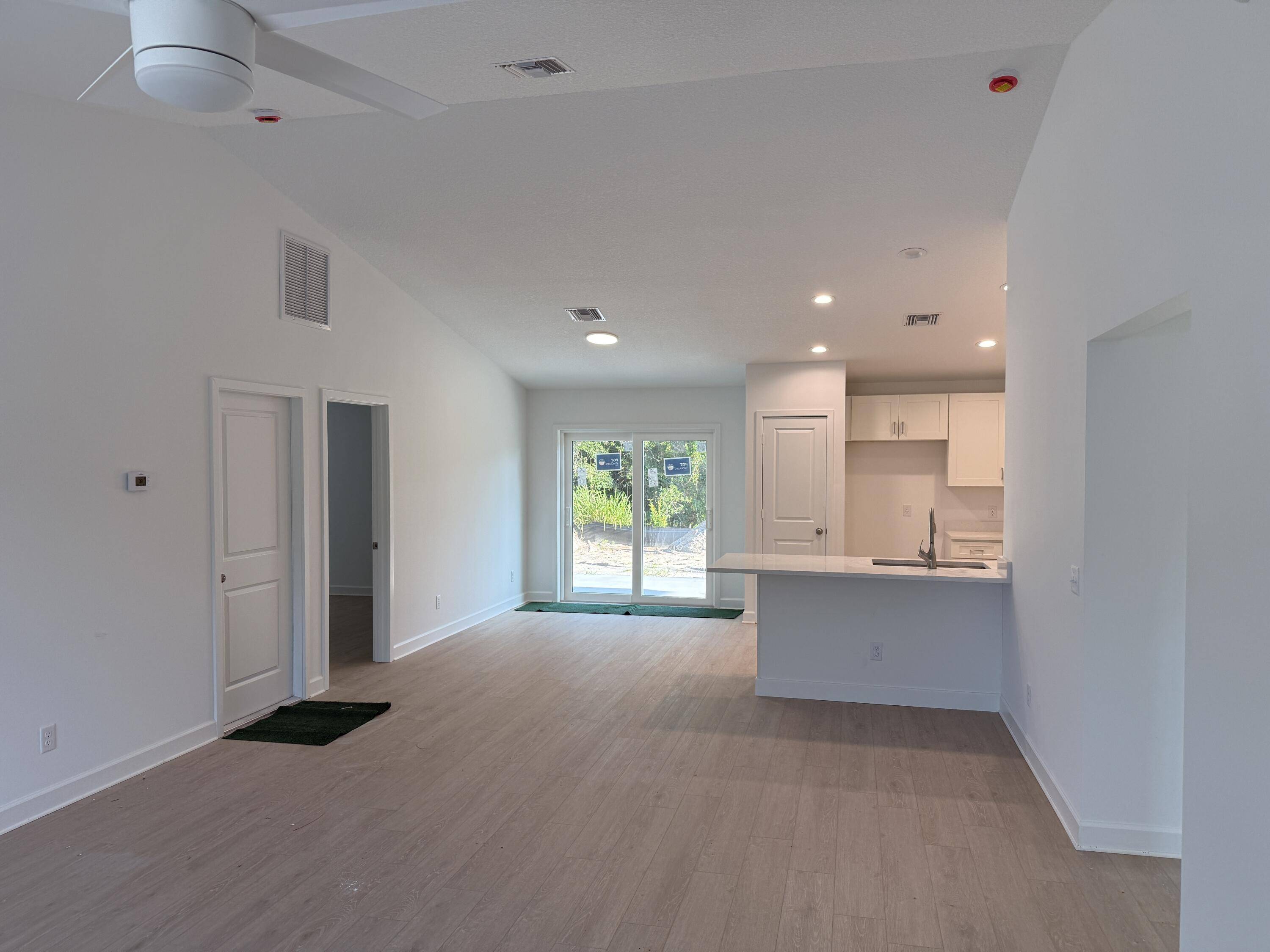 Vero Beach, FL 32962,726 SW 18th PL