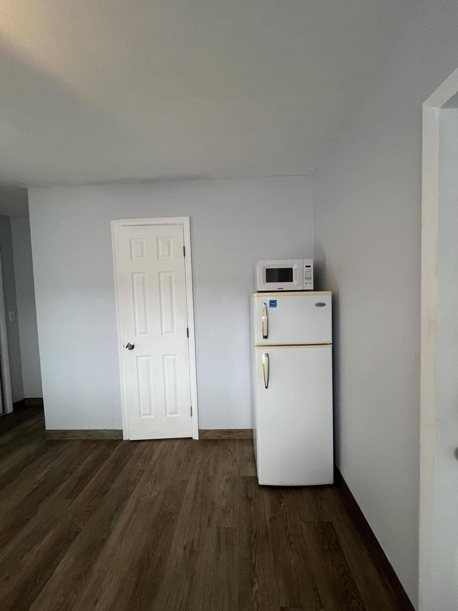 Deerfield Beach, FL 33441,1421 SE 2nd ST E