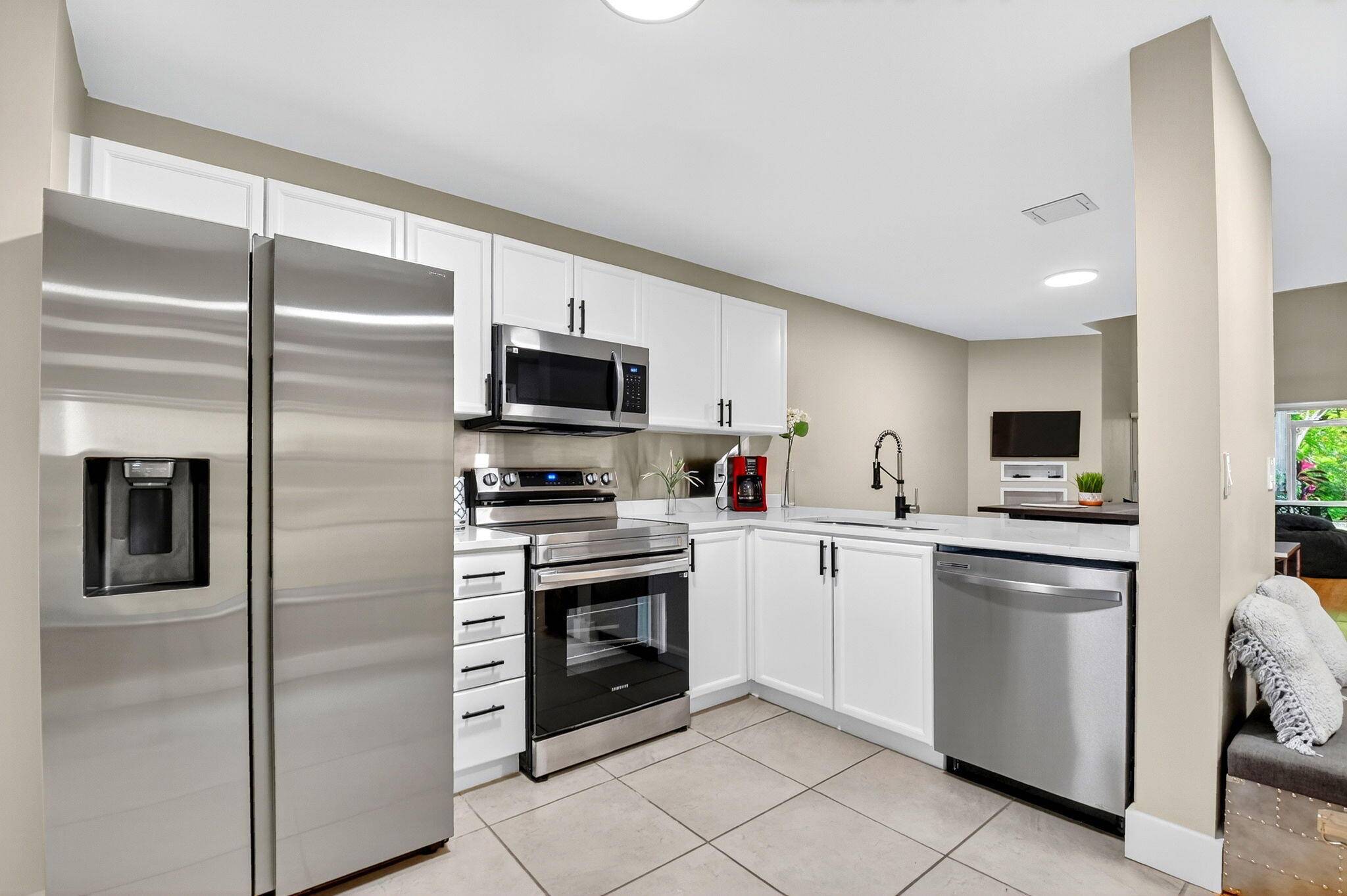 Greenacres, FL 33415,203 Maplewood DR