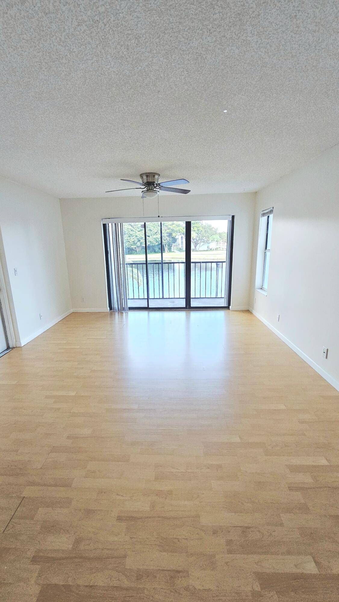 West Palm Beach, FL 33409,1001 Green Pine BLVD C2