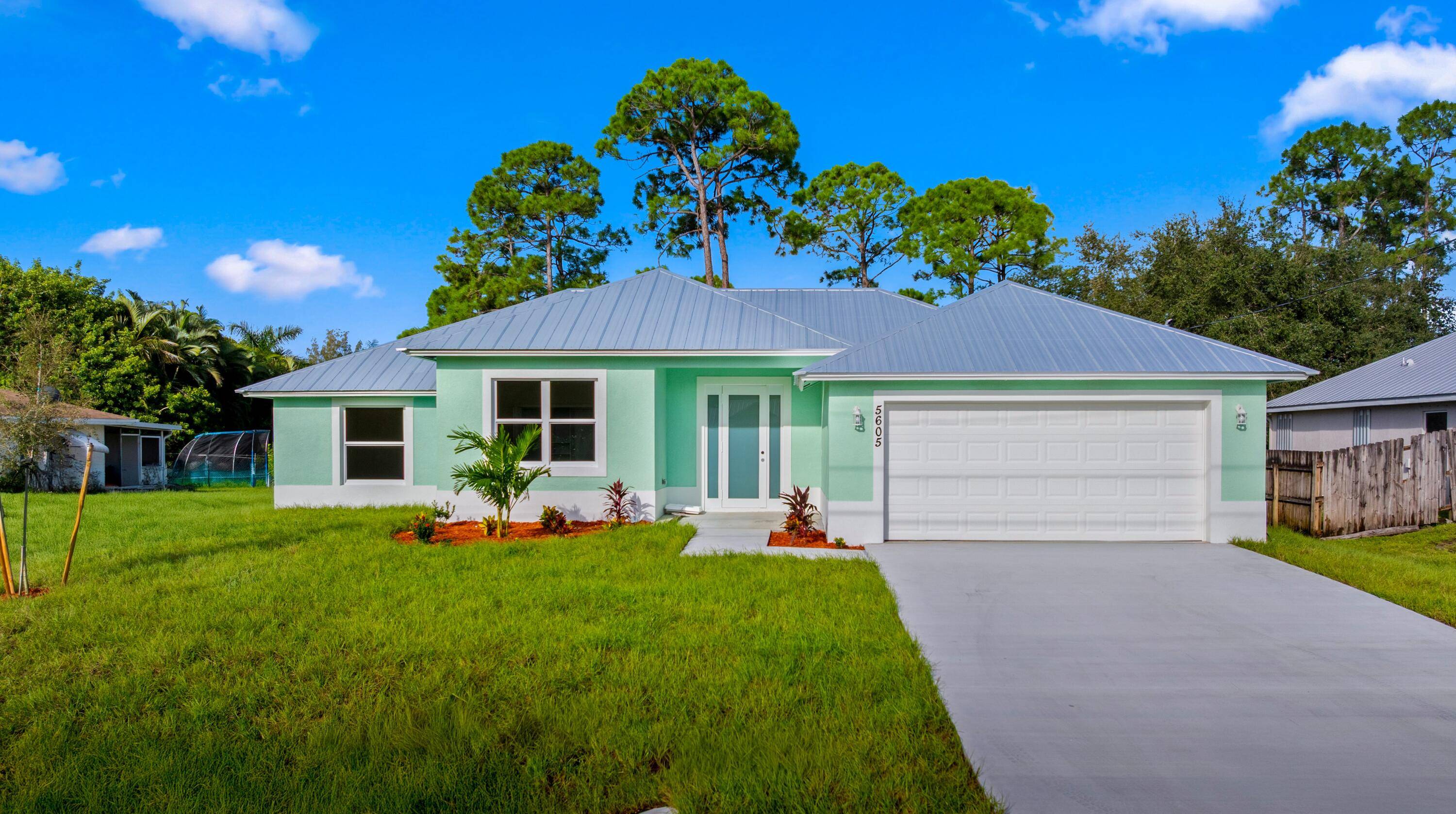 Fort Pierce, FL 34982,5605 Seagrape DR