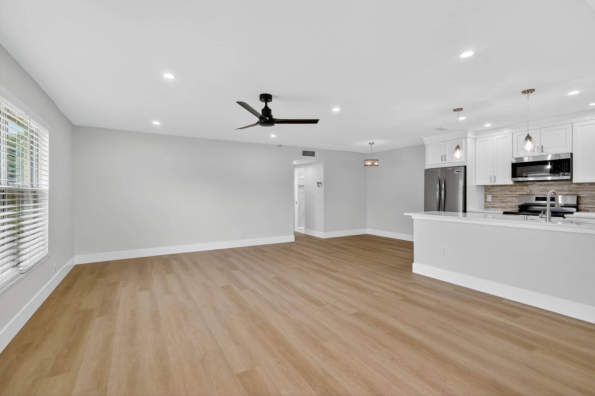 Delray Beach, FL 33445,955 Circle DR A