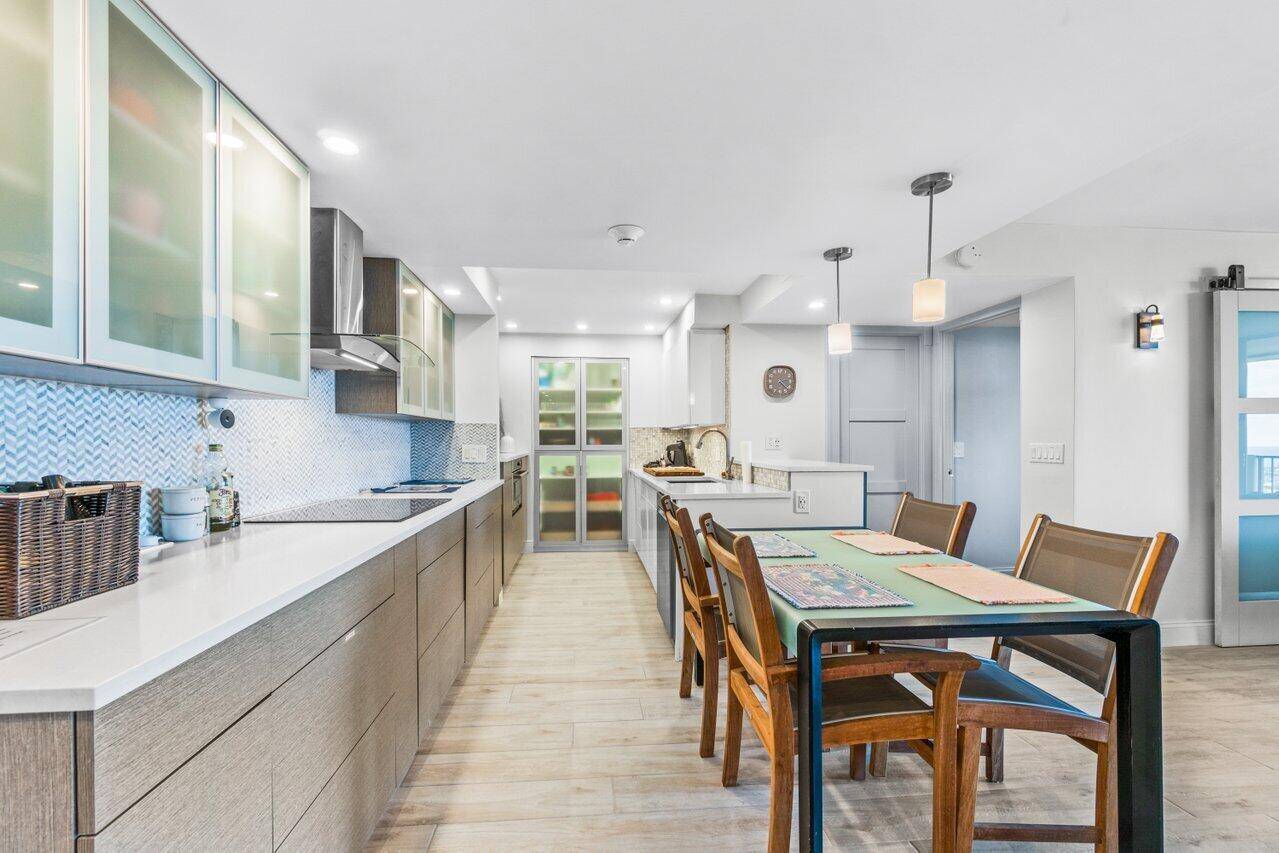 West Palm Beach, FL 33407,5600 N Flagler DR Ph 108