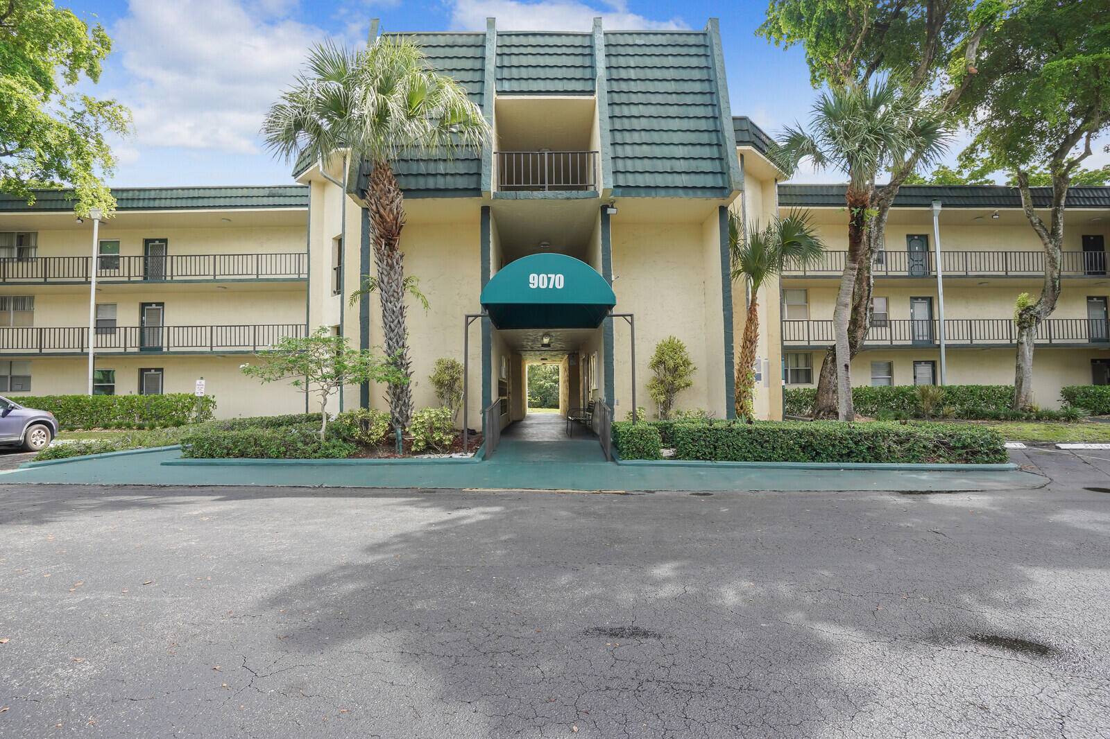 Tamarac, FL 33321,9070 Lime Bay BLVD 214