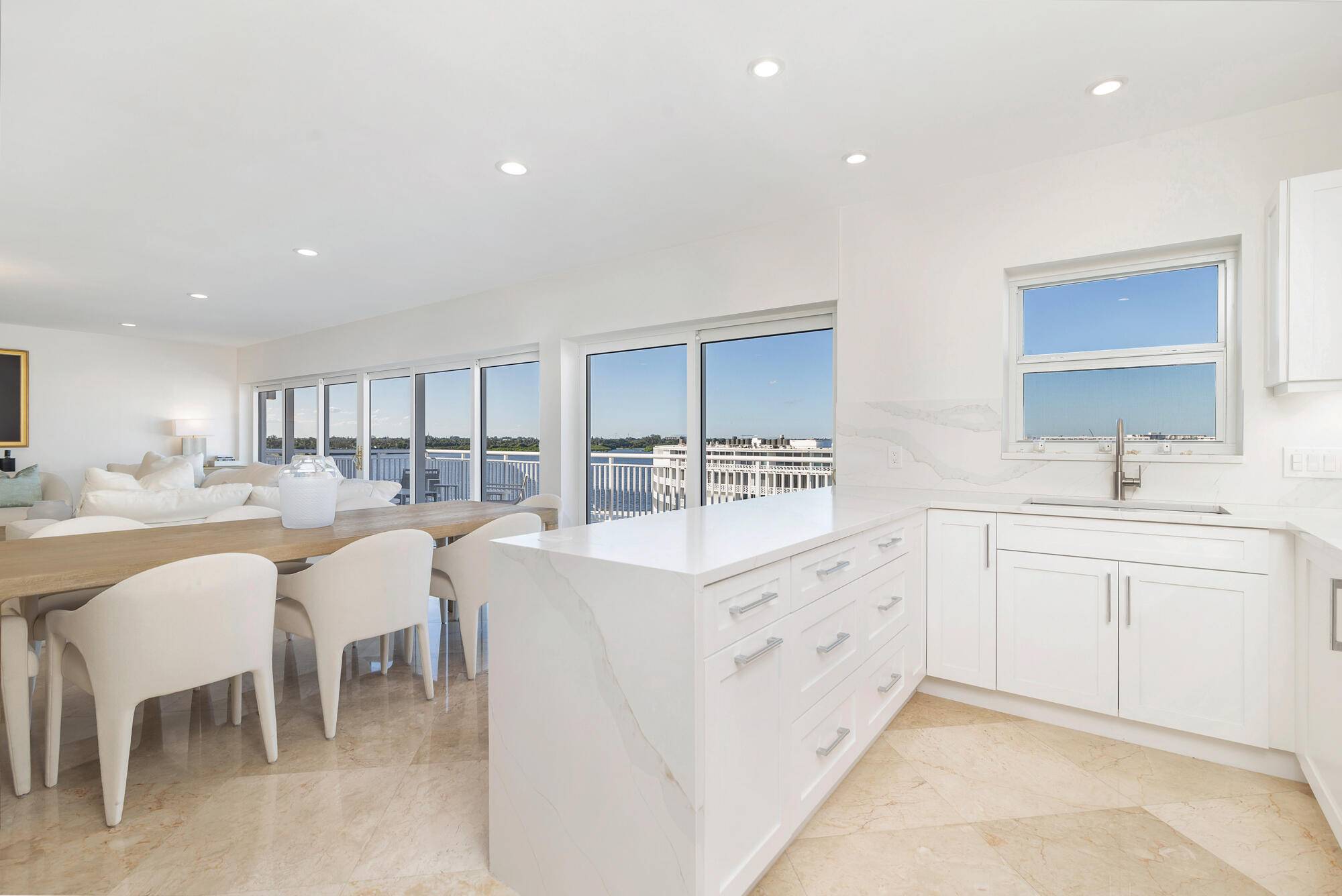 Palm Beach, FL 33480,2773 S Ocean BLVD Ph5