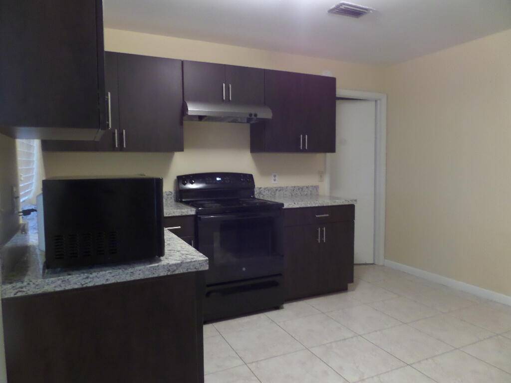 Palm Beach Gardens, FL 33418,9145 E Highland Pines BLVD