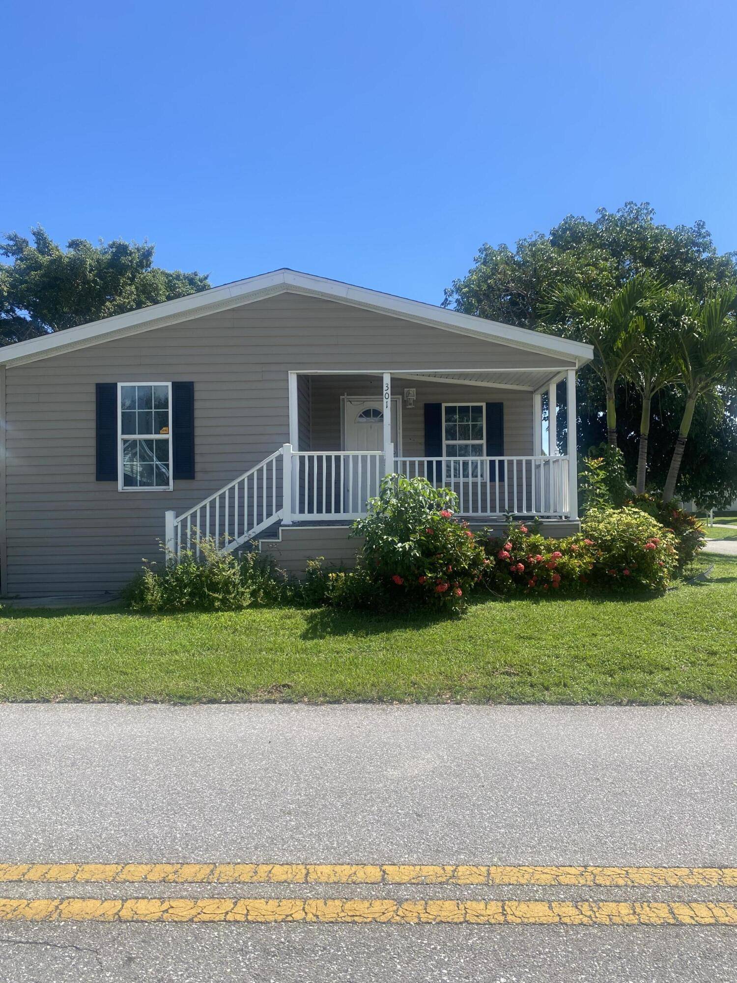 Palm Beach Gardens, FL 33410,2555 Pga BLVD 301