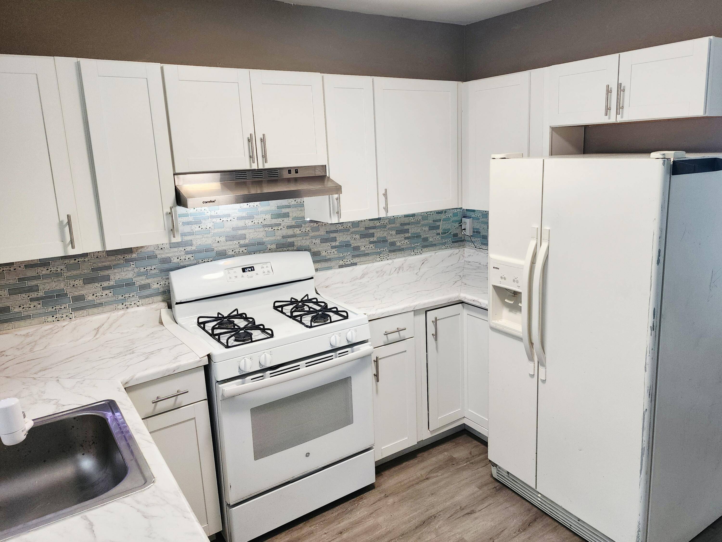 Riviera Beach, FL 33404,664 W 2nd ST