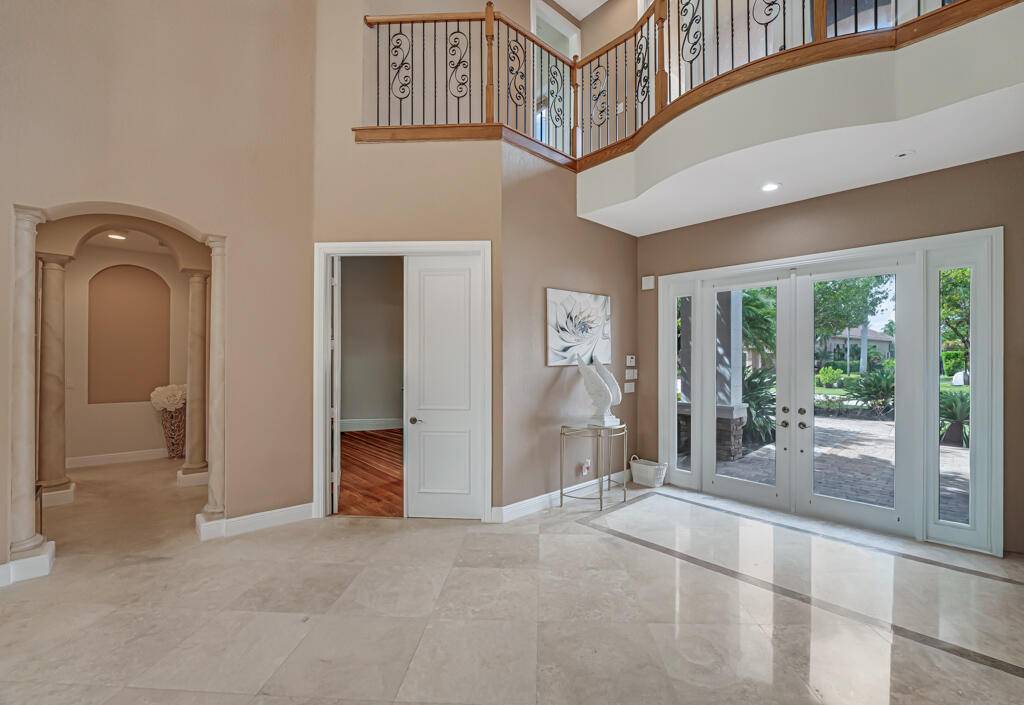 Wellington, FL 33449,10766 10766 Versailles Boulevard BLVD