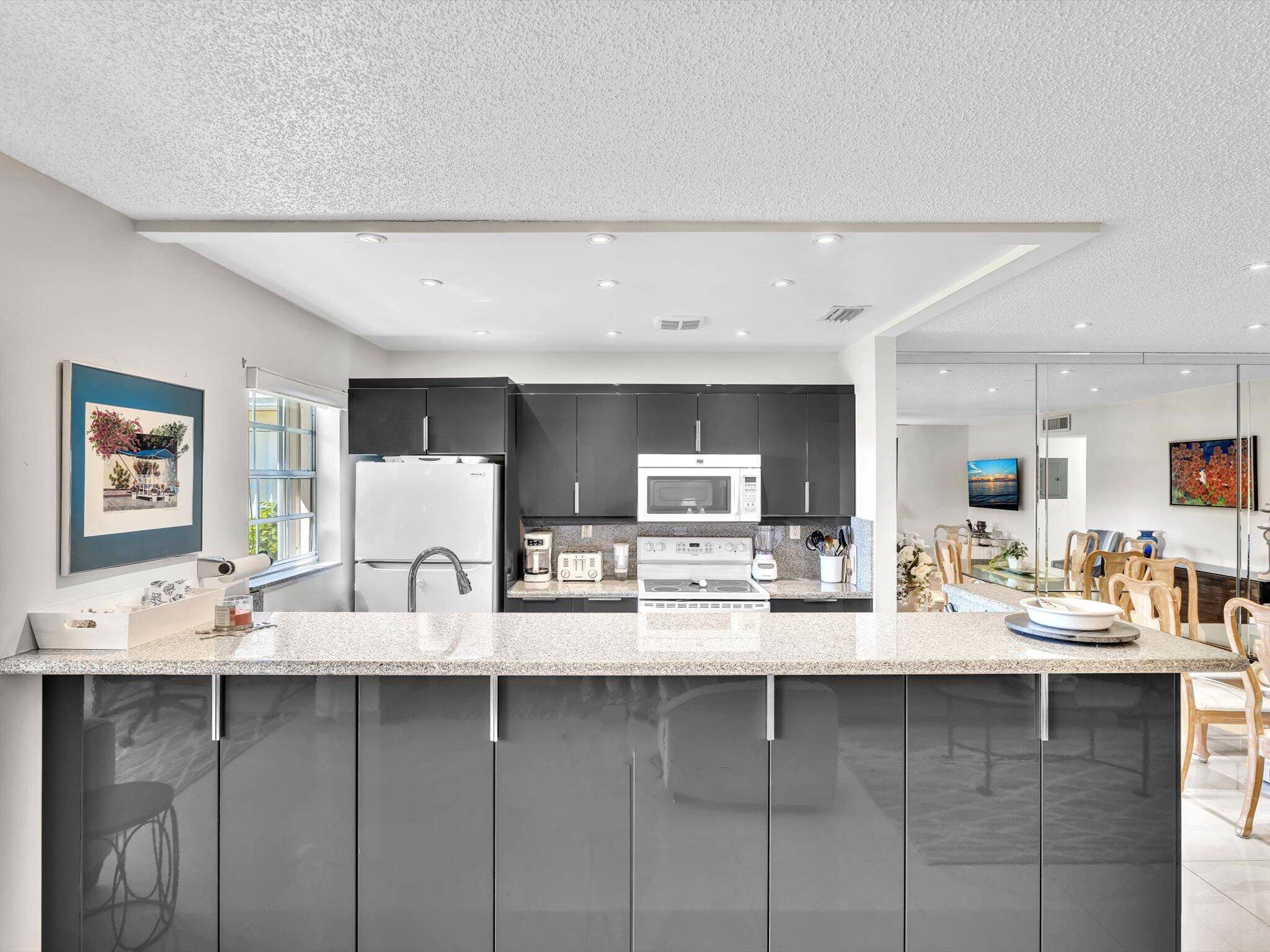 Delray Beach, FL 33445,4855 NW 3rd CT C