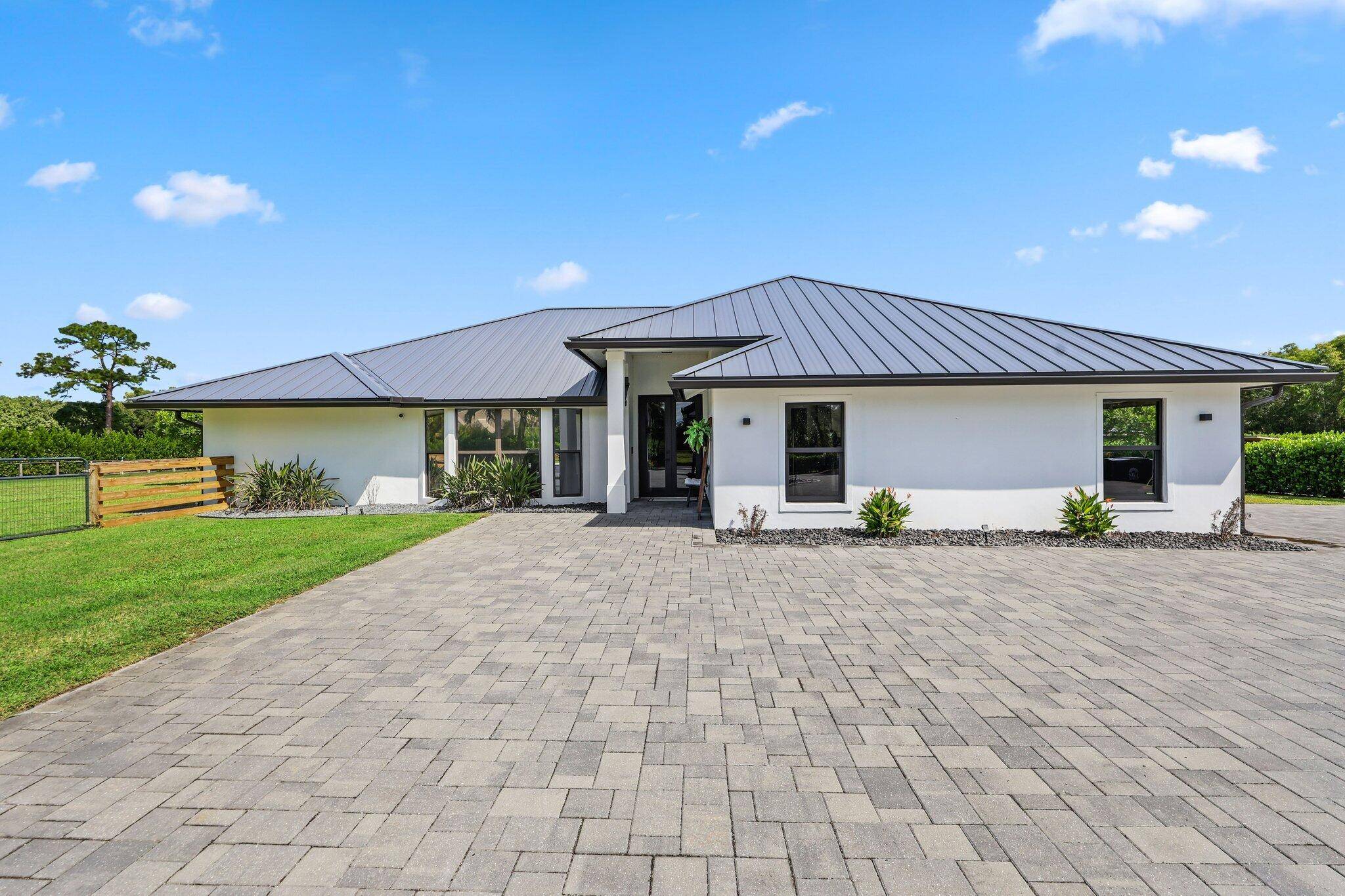 Palm Beach Gardens, FL 33418,14704 Black Bear RD