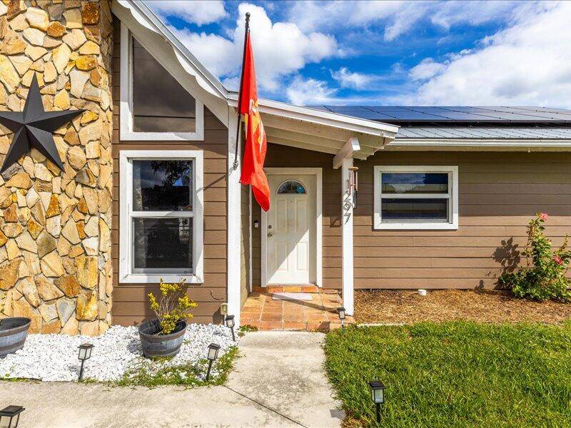 Port Saint Lucie, FL 34983,1297 SE Floresta DR