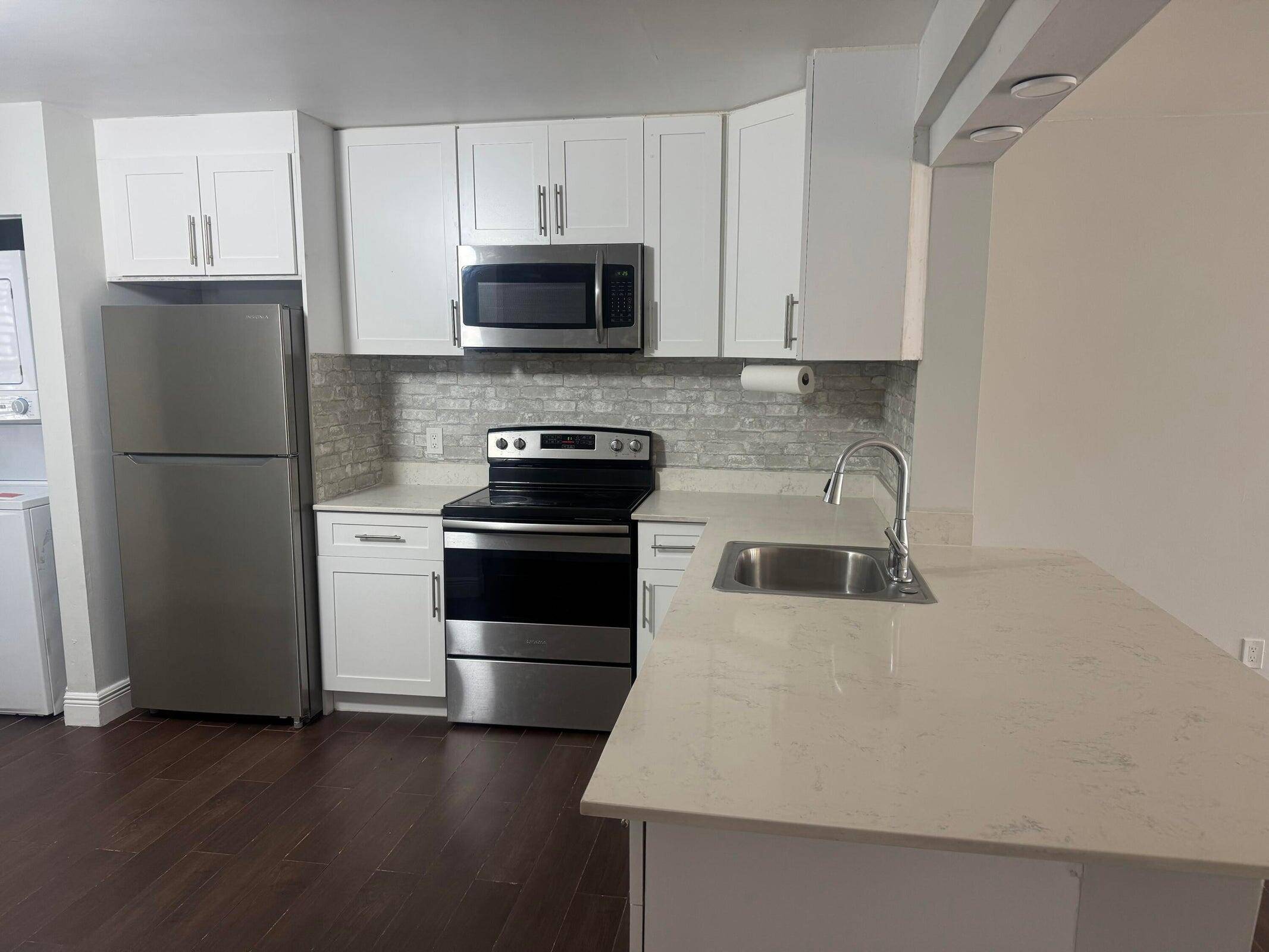 West Palm Beach, FL 33407,4885 Lake Arjaro DR 4767