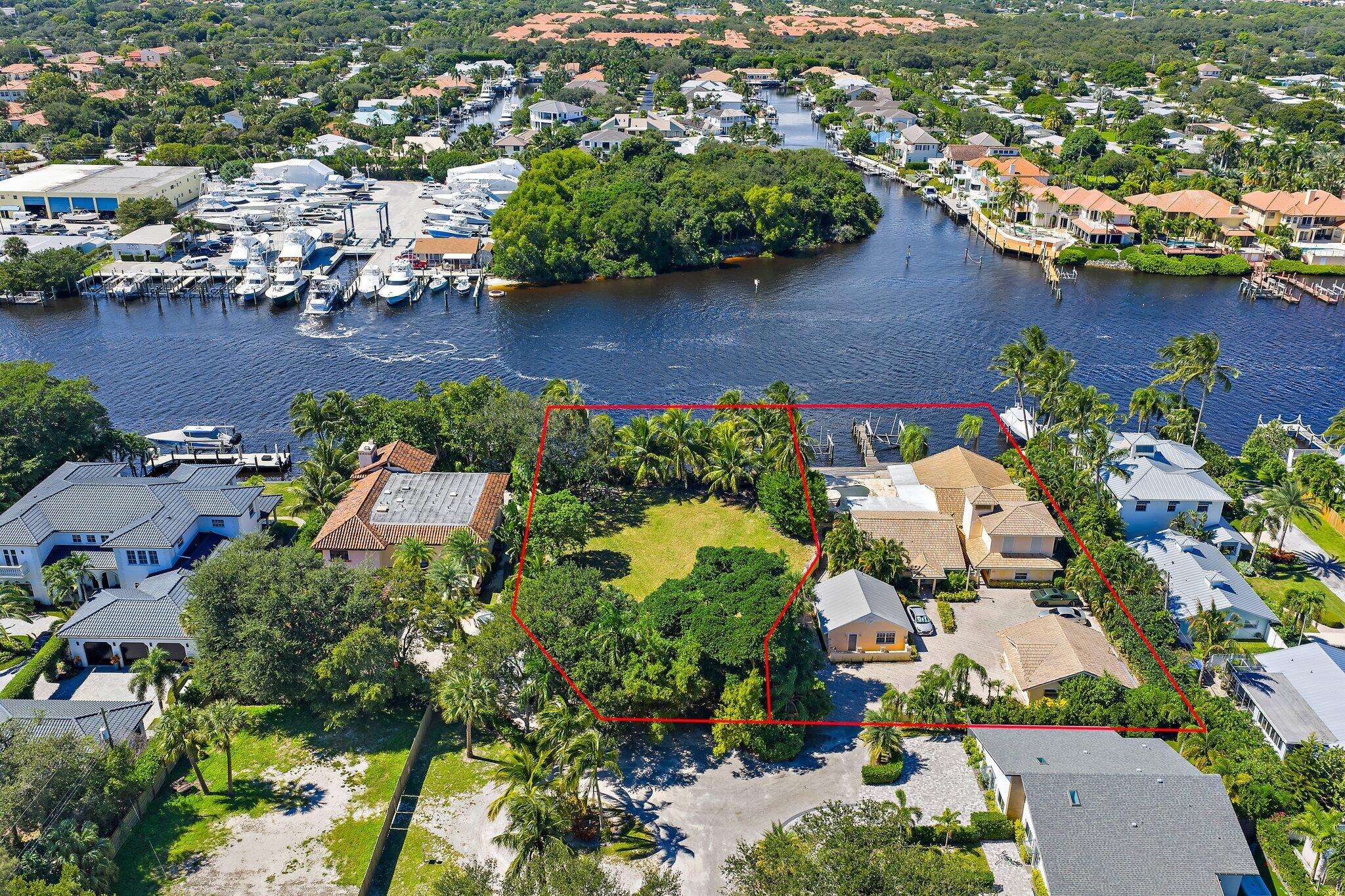 North Palm Beach, FL 33408,2103 Cove LN