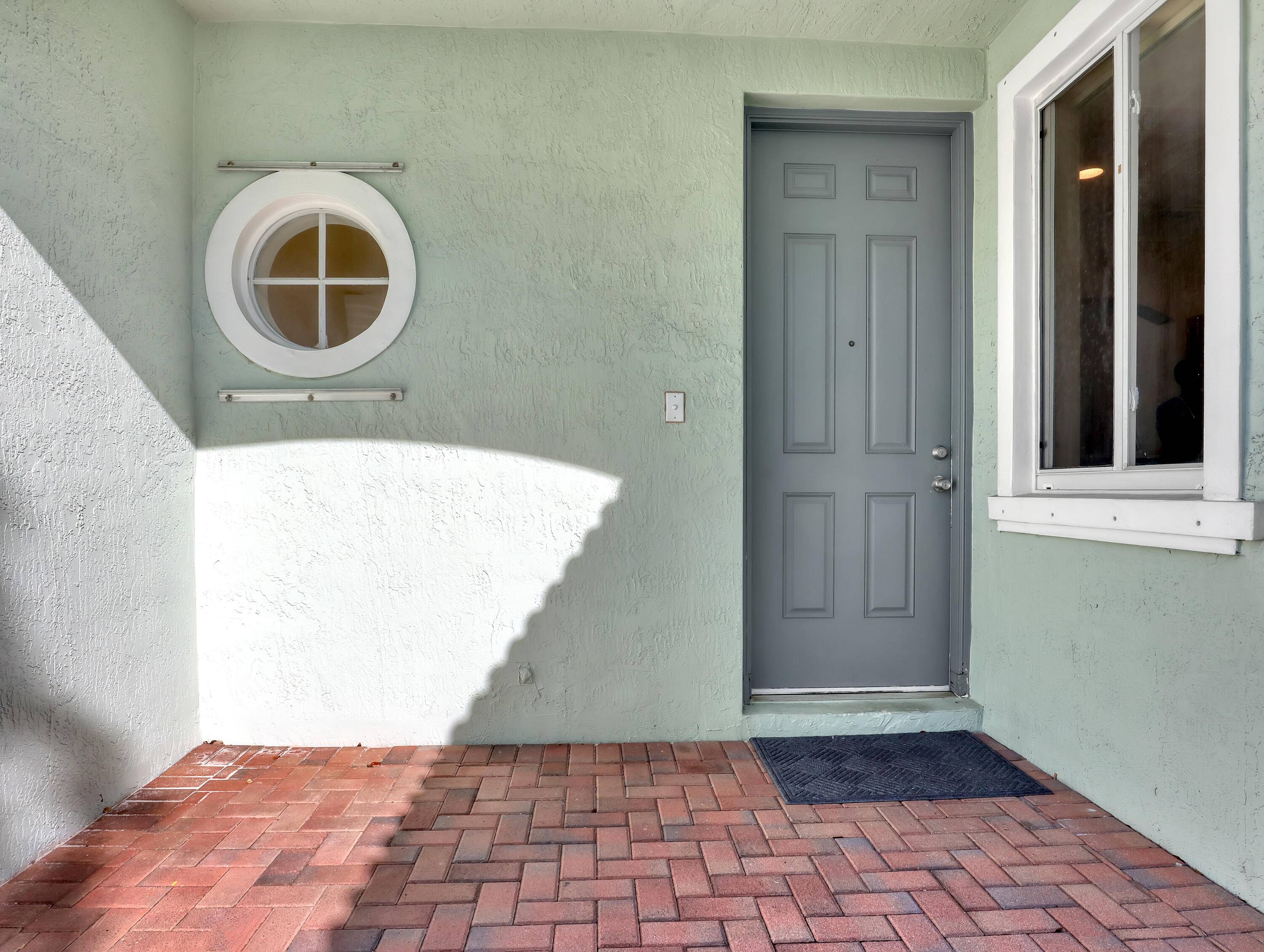 Riviera Beach, FL 33404,2226 Oakmont DR