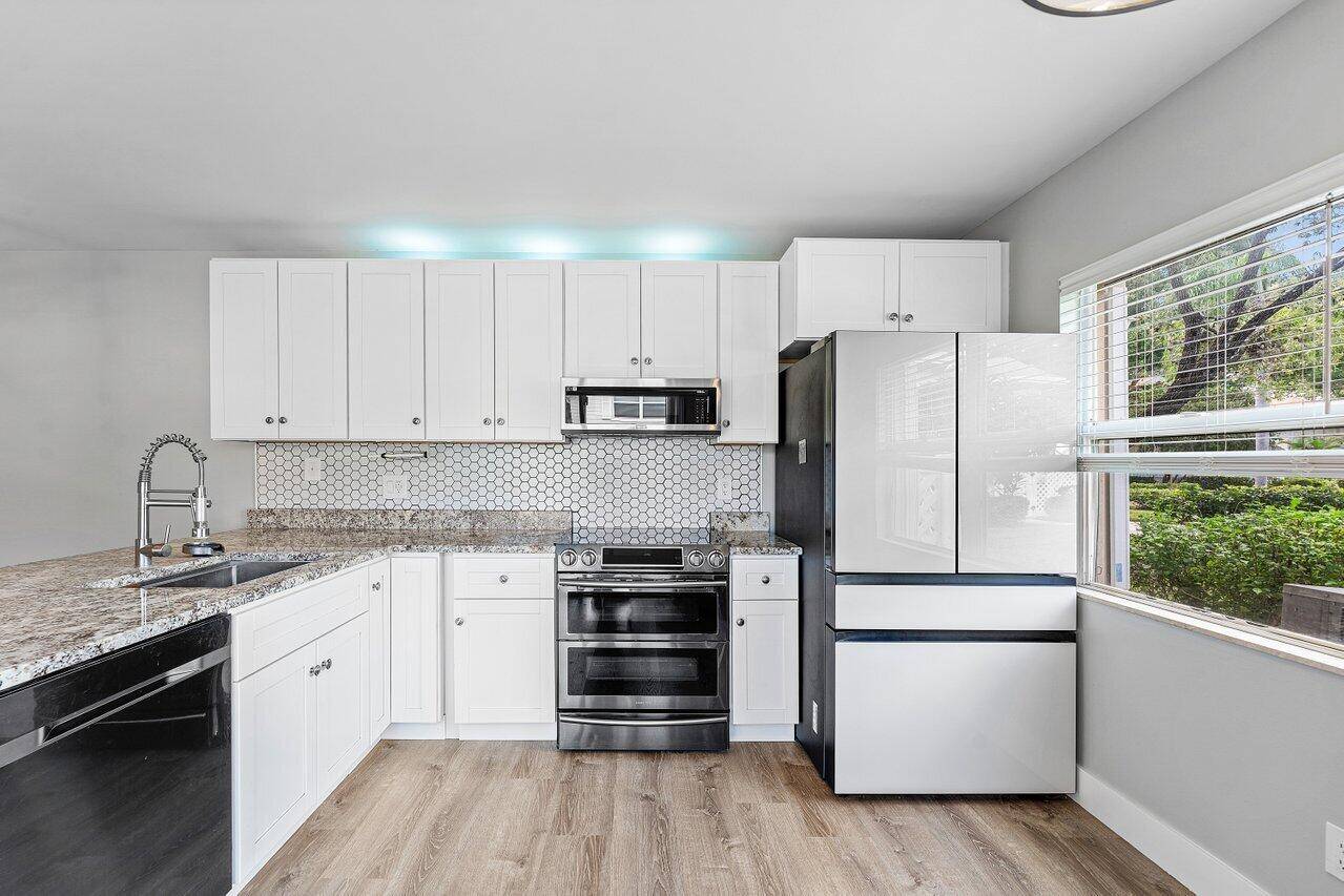 Lake Clarke Shores, FL 33406,8132 Sedgewick CT 32a