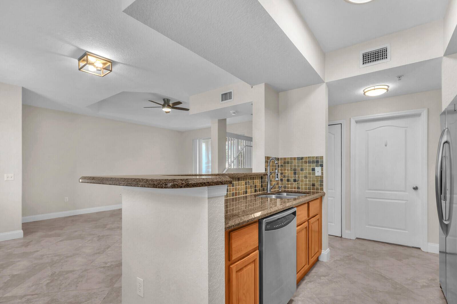 Palm Beach Gardens, FL 33410,11010 Legacy DR 101