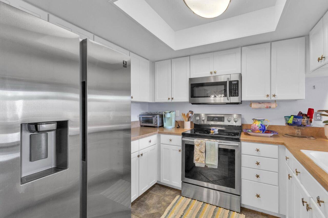 Fort Pierce, FL 34949,4949 N Highway A1a 45