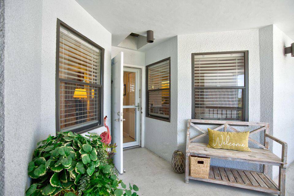 Juno Beach, FL 33408,143 N Bay Colony DR