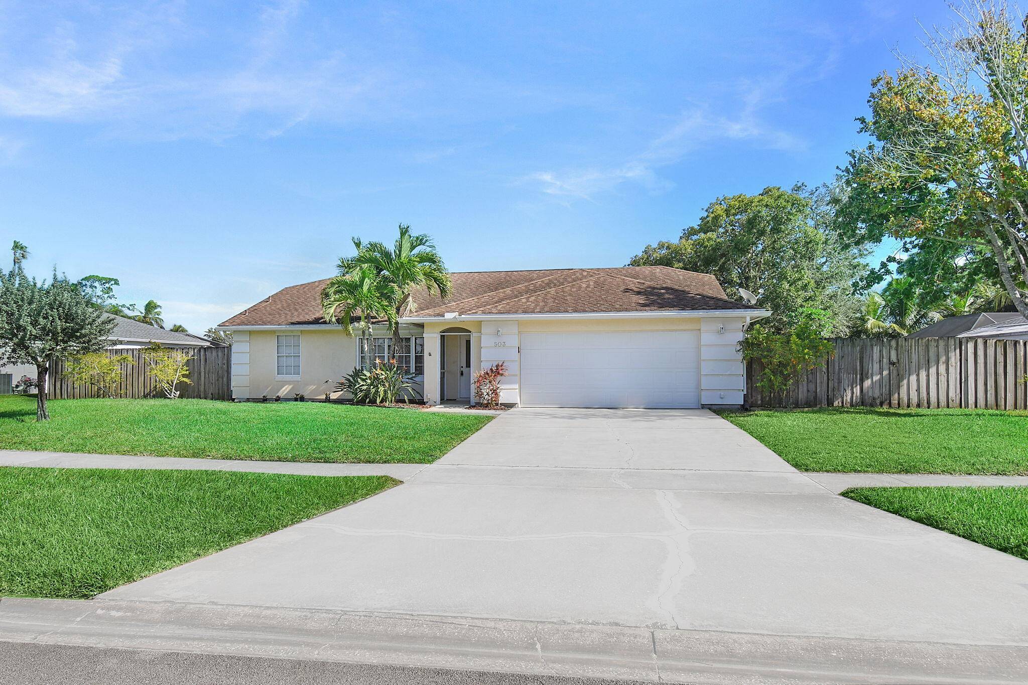 Port Saint Lucie, FL 34983,503 NE Solida CIR